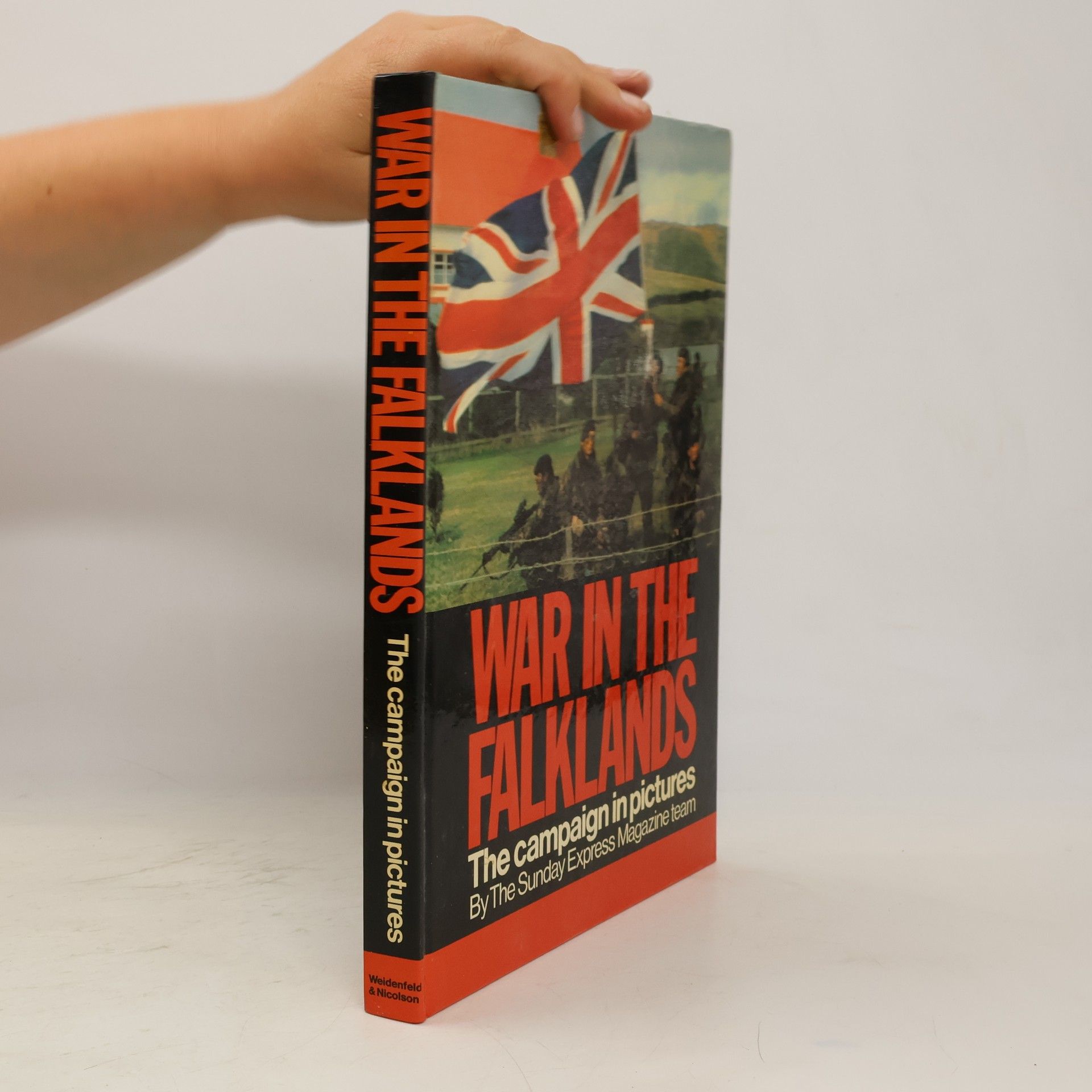 Autores varios War in the Falklands