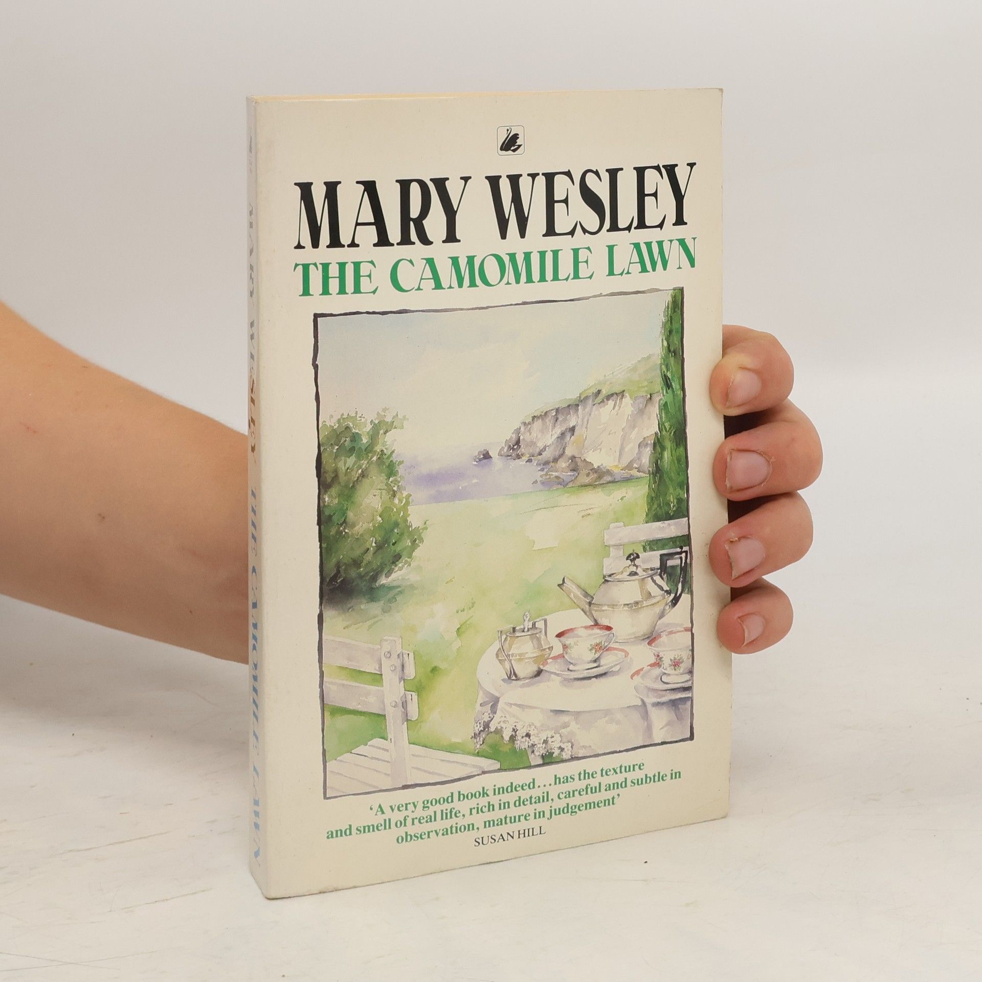 Mary Wesley The Camomile Lawn