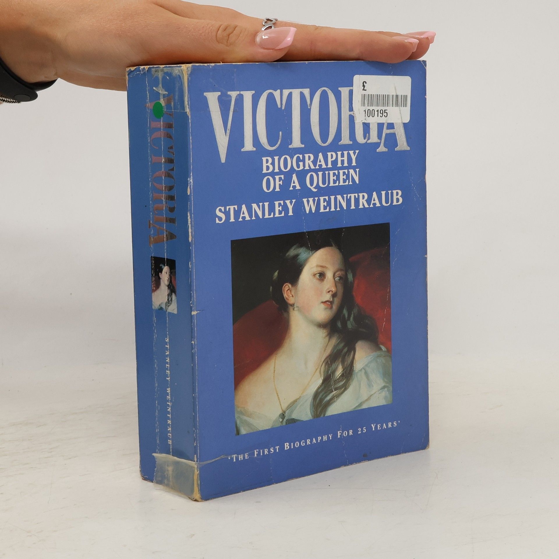 Stanley Weintraub Victoria