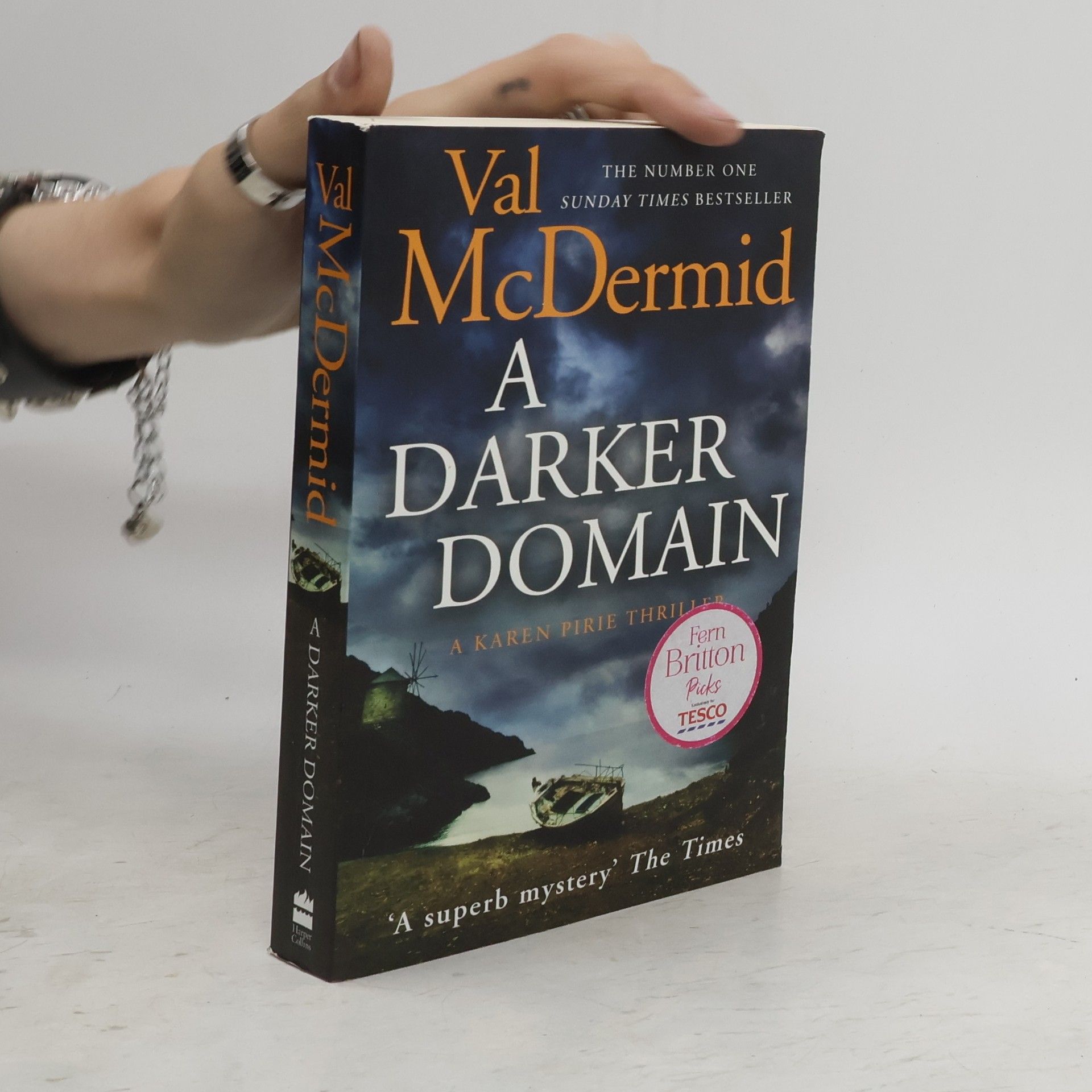 Val McDermid A Darker Domain
