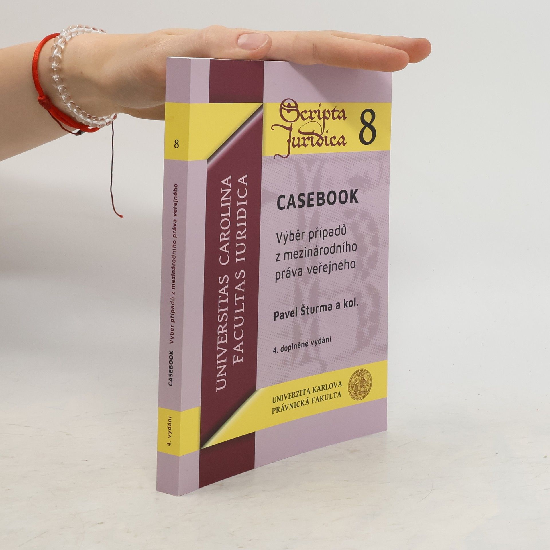 Autorenkollektiv Casebook : výběr případů z mezinárodního práva veřejného