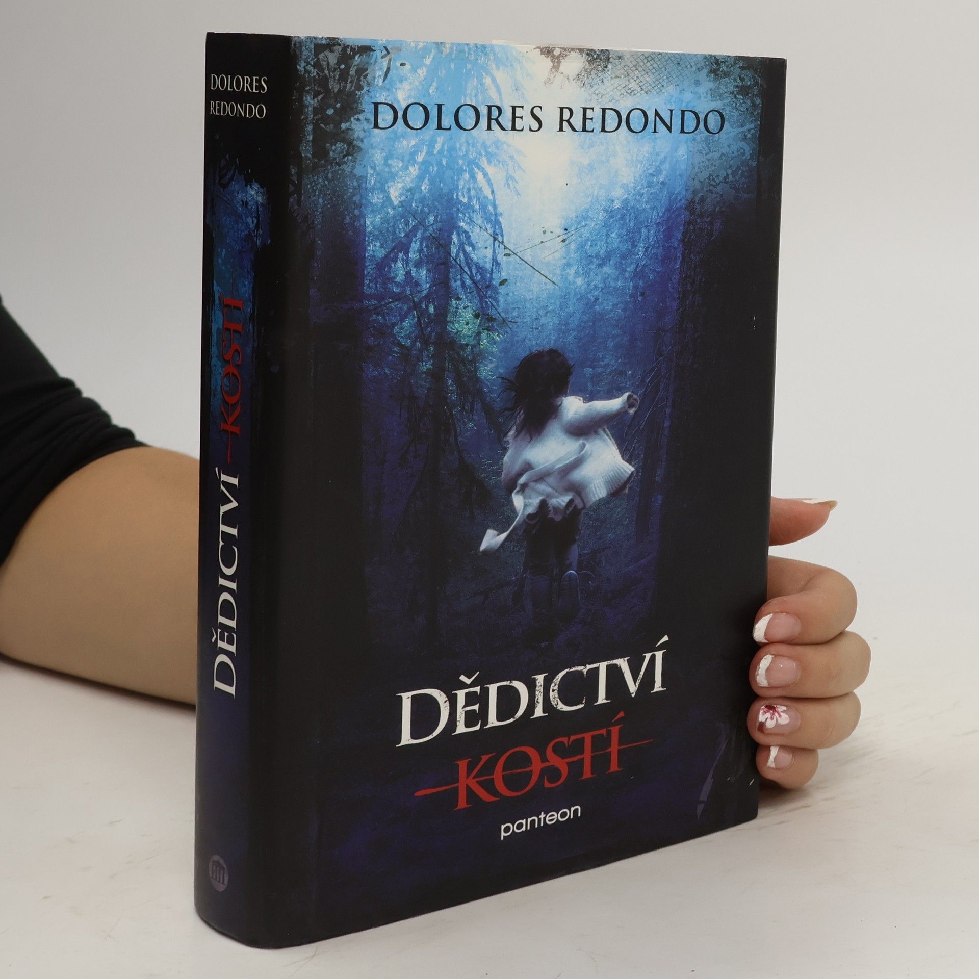 Dolores Redondo Dědictví kostí