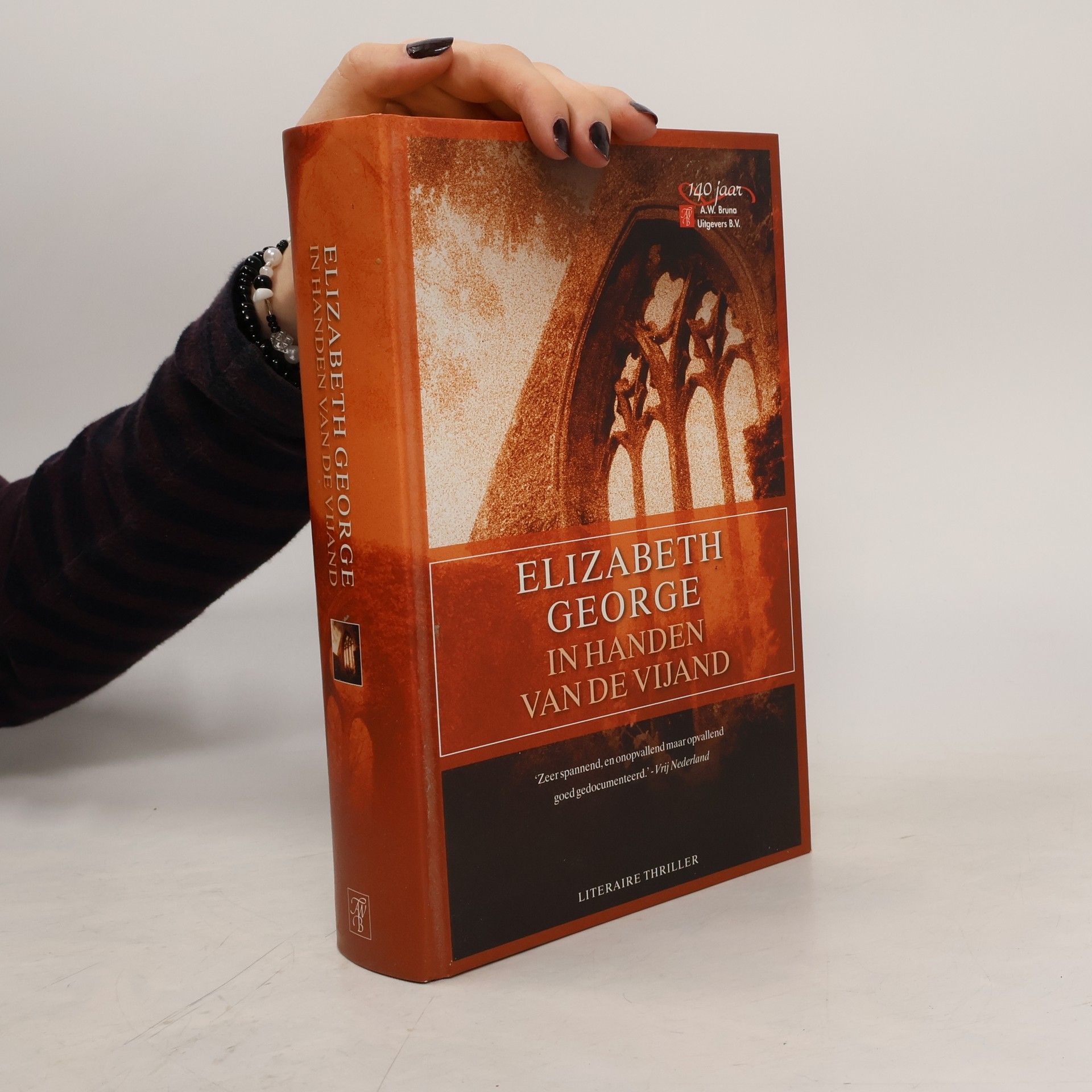 Susan Elizabeth George In handen van de vijand