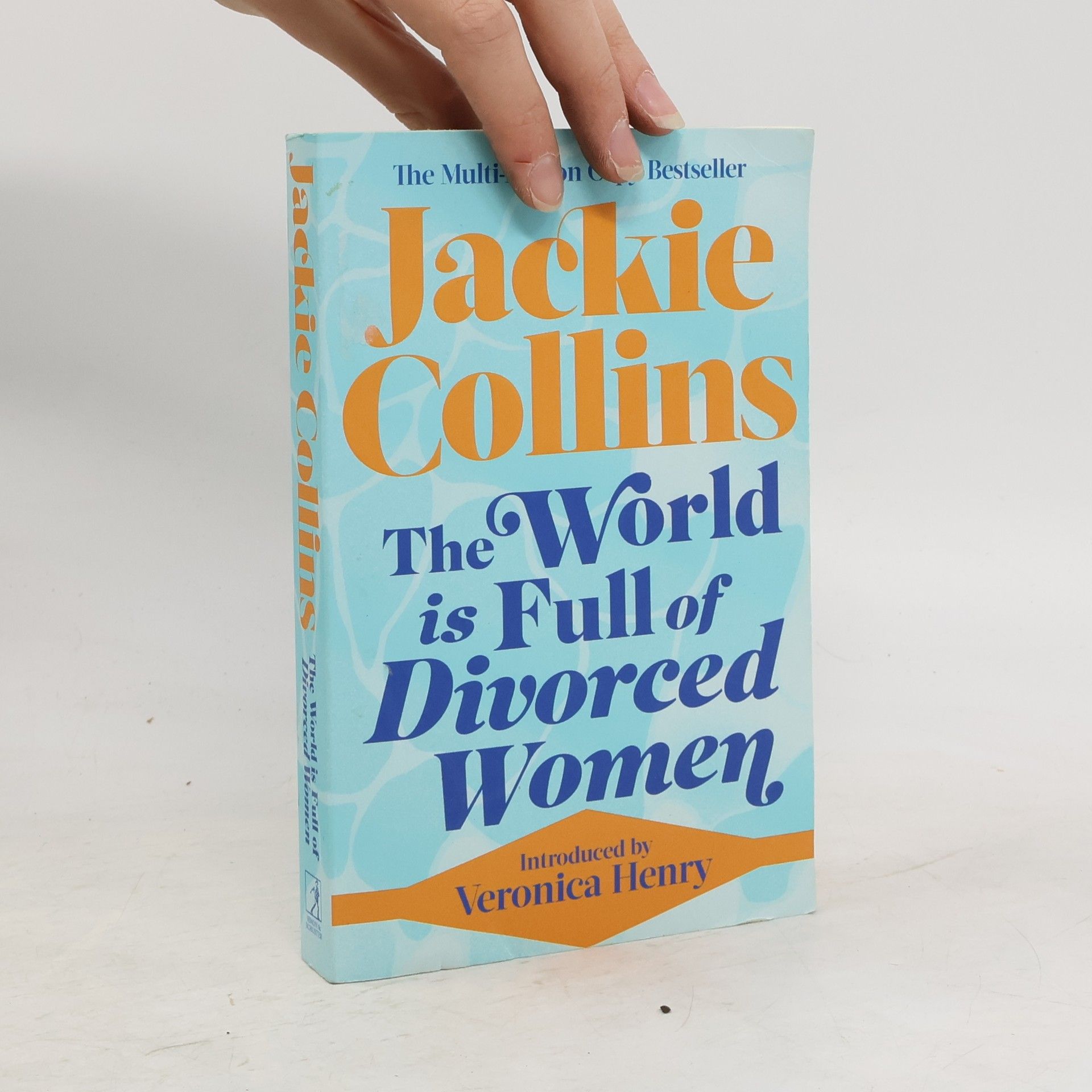 Jackie Collins The World is Full of Divorced Women