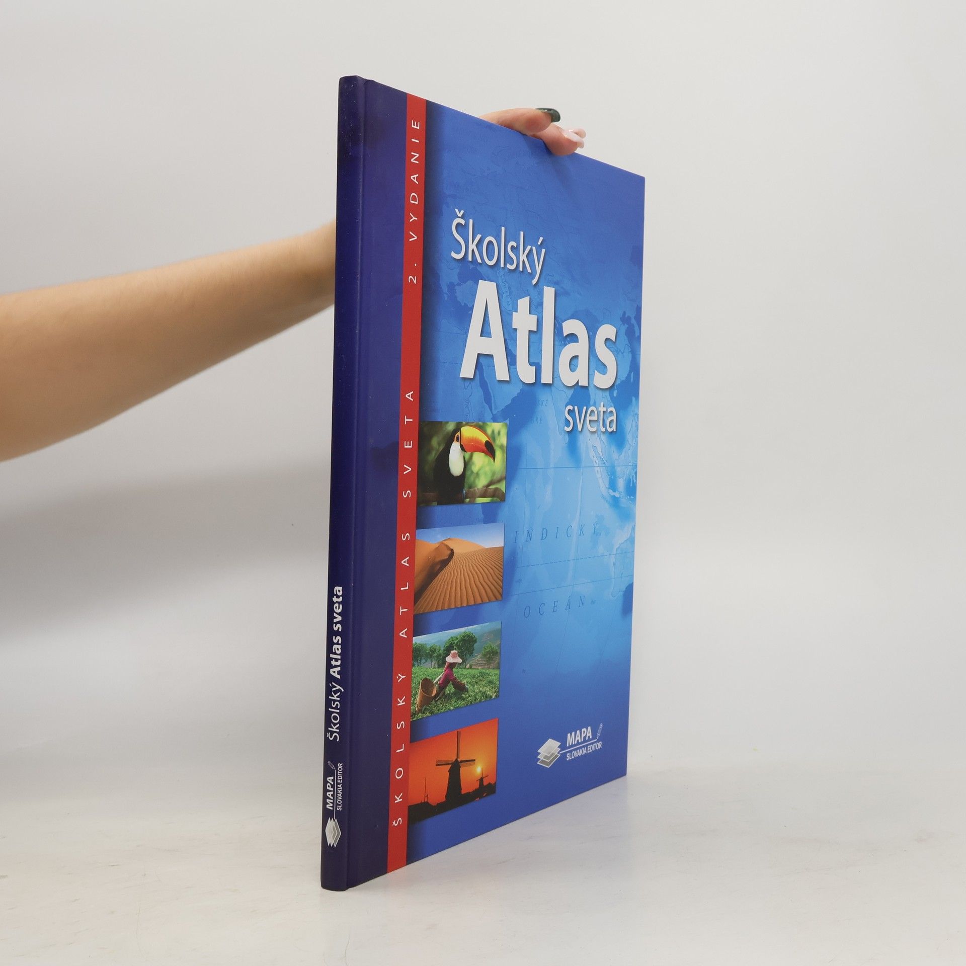 Autorenkollektiv Školský atlas sveta