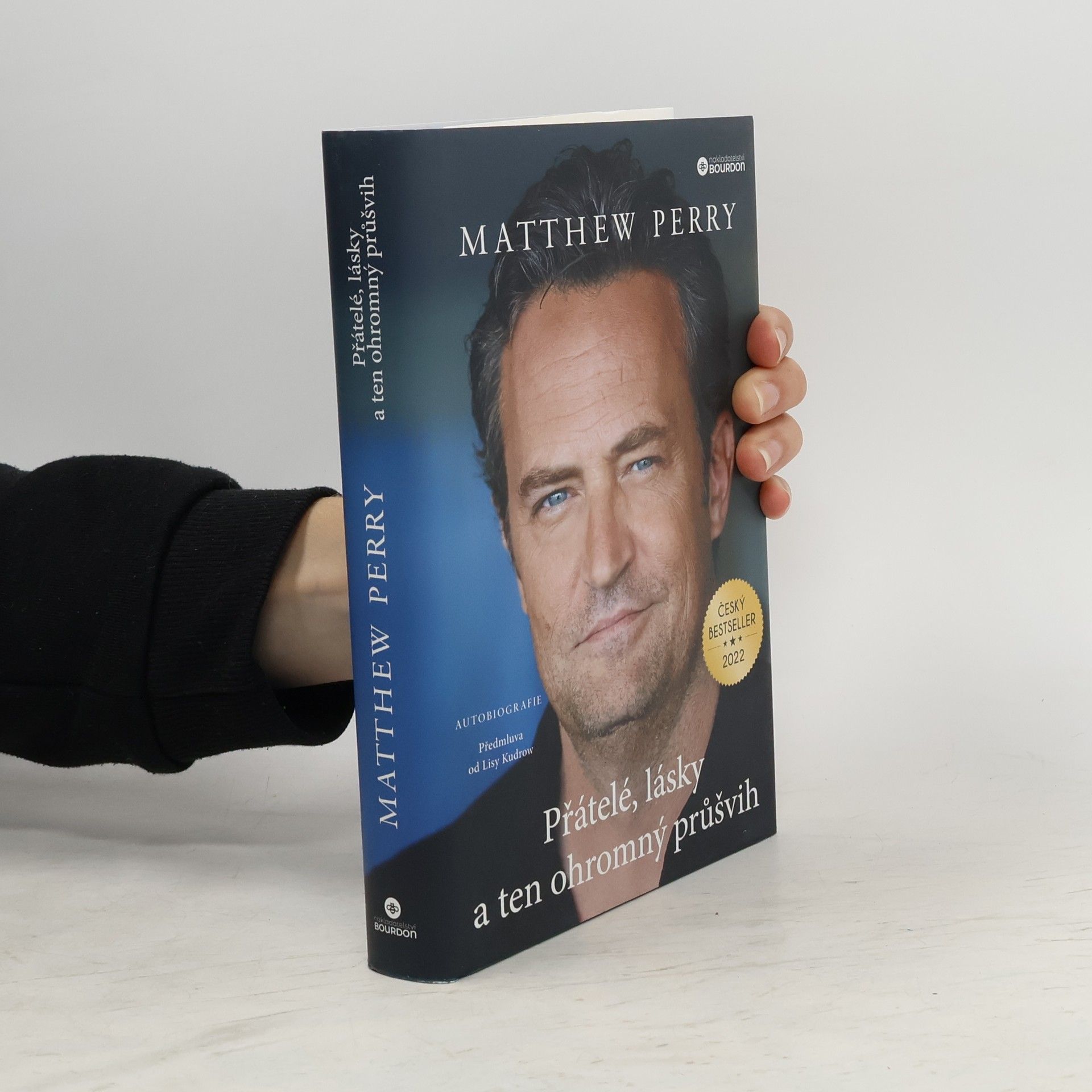 Matthew Perry Přátelé, lásky a ten ohromný průšvih