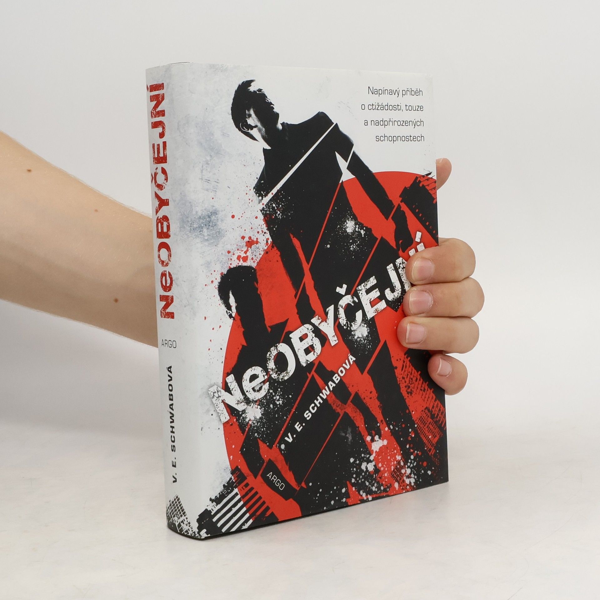 V. E. Schwab Neobyčejní