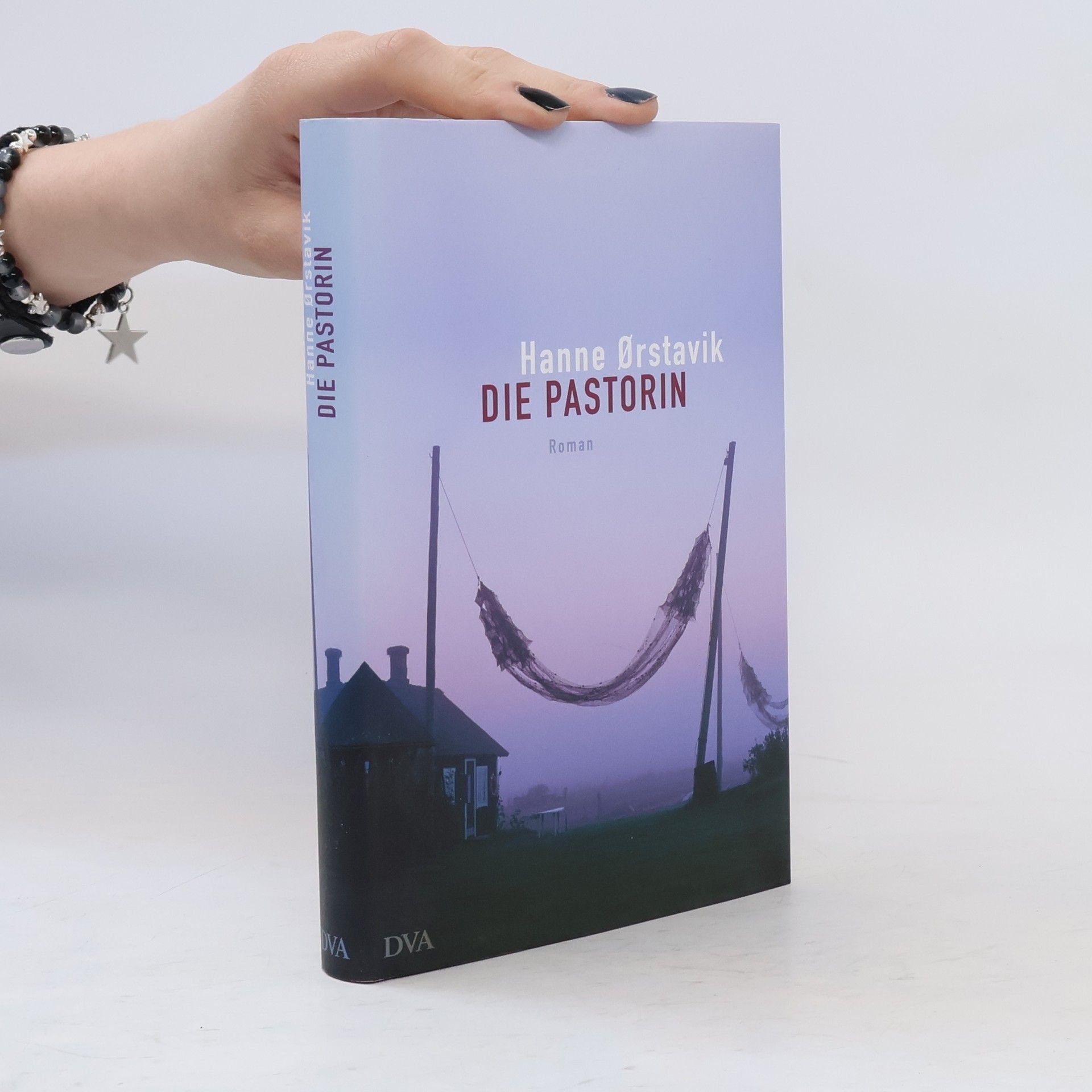 Hanne Oerstavik Die Pastorin. Roman