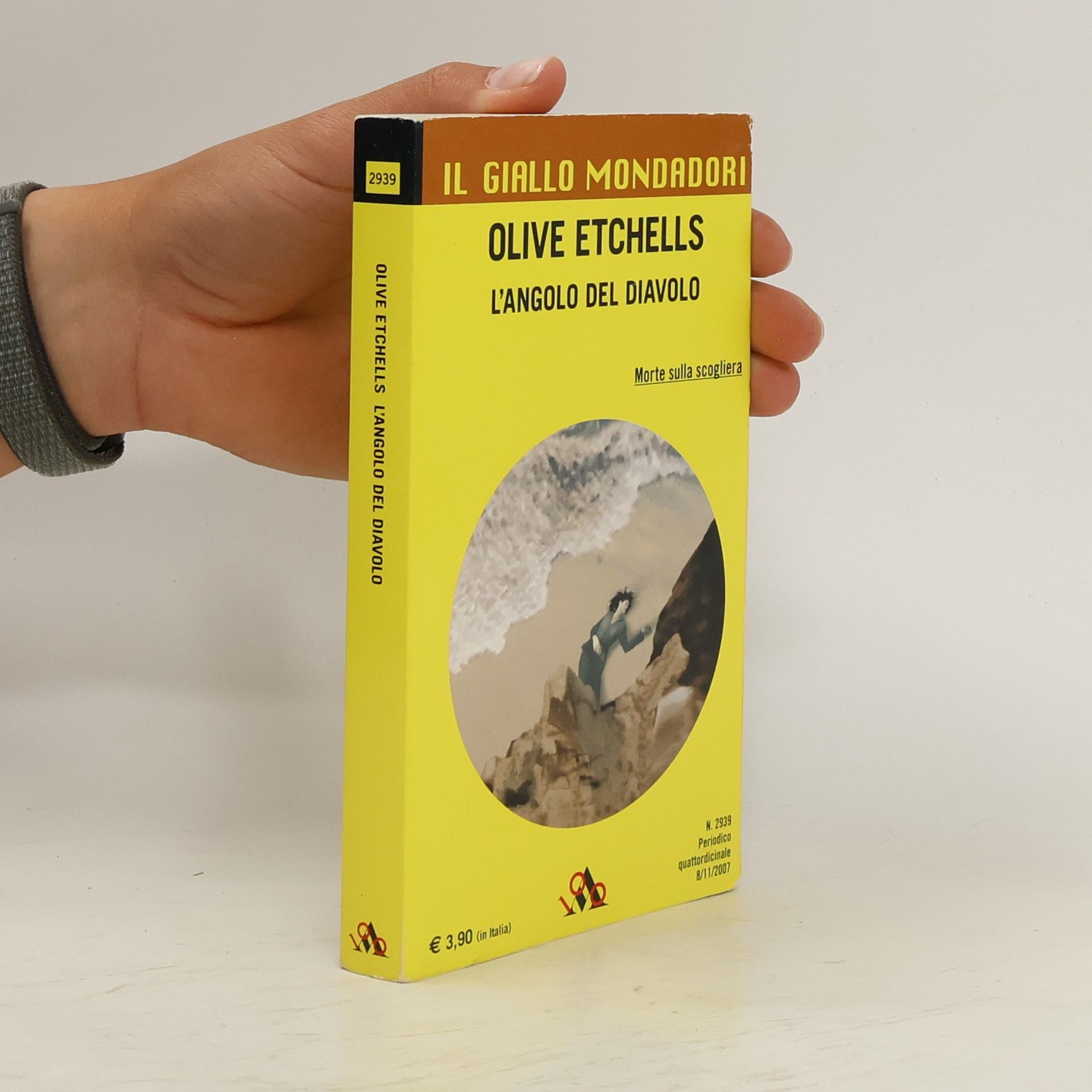 Olive Etchells L'angolo del diavolo