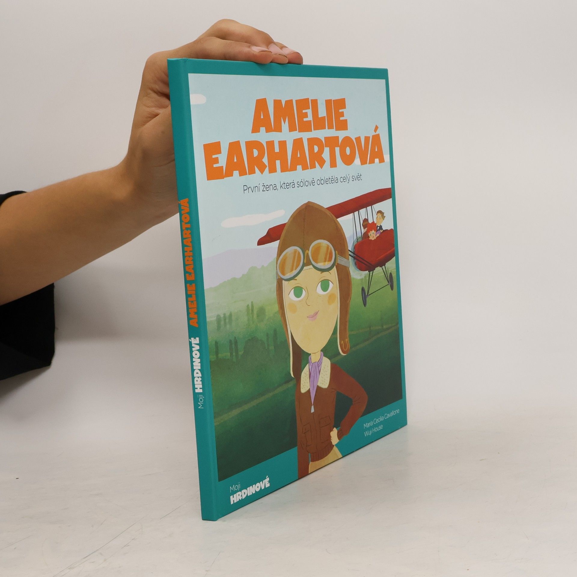 Maria Cecilia Cavallone Amelie Earhartová