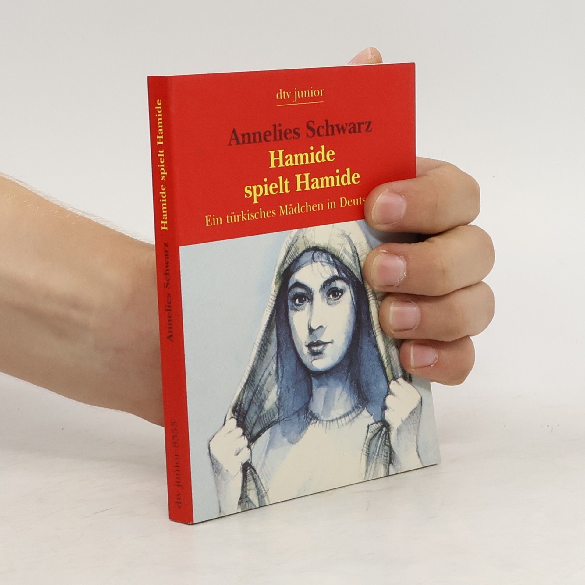 Annelies Schwarz Hamide spielt Hamide