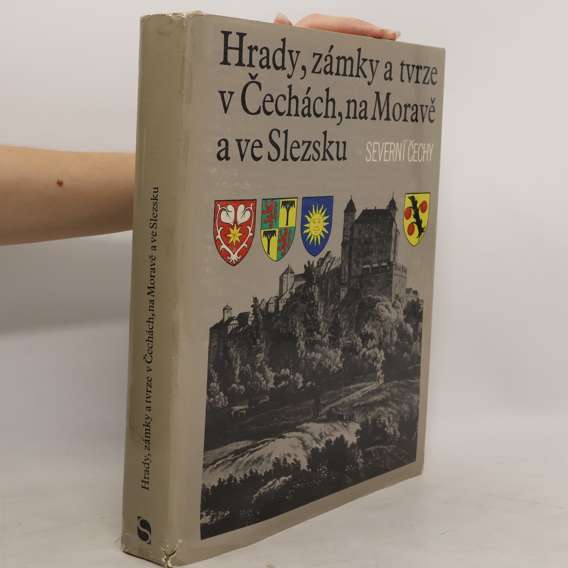 kolektiv Hrady, zámky a tvrze v Čechách, na Moravě a ve Slezsku III. Severní Čechy