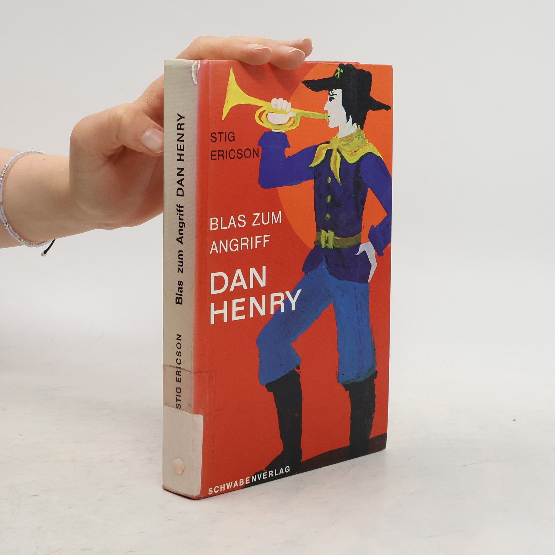 Stig Ericson Blas zum Angriff, Dan Henry