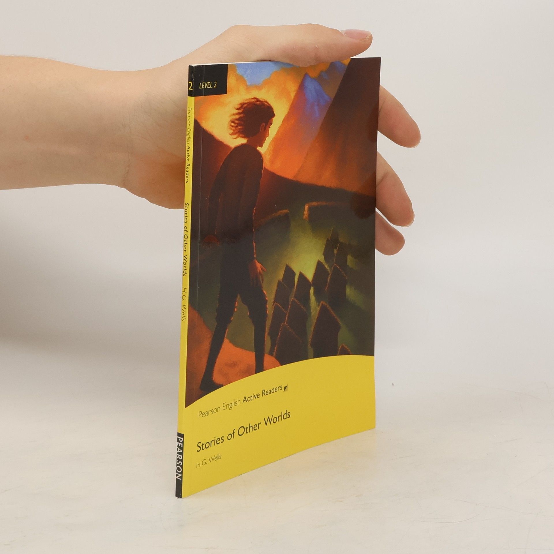 Herbert George Wells Level 2: Stories of Other Worlds Book and Multi-ROM with MP3 Pack