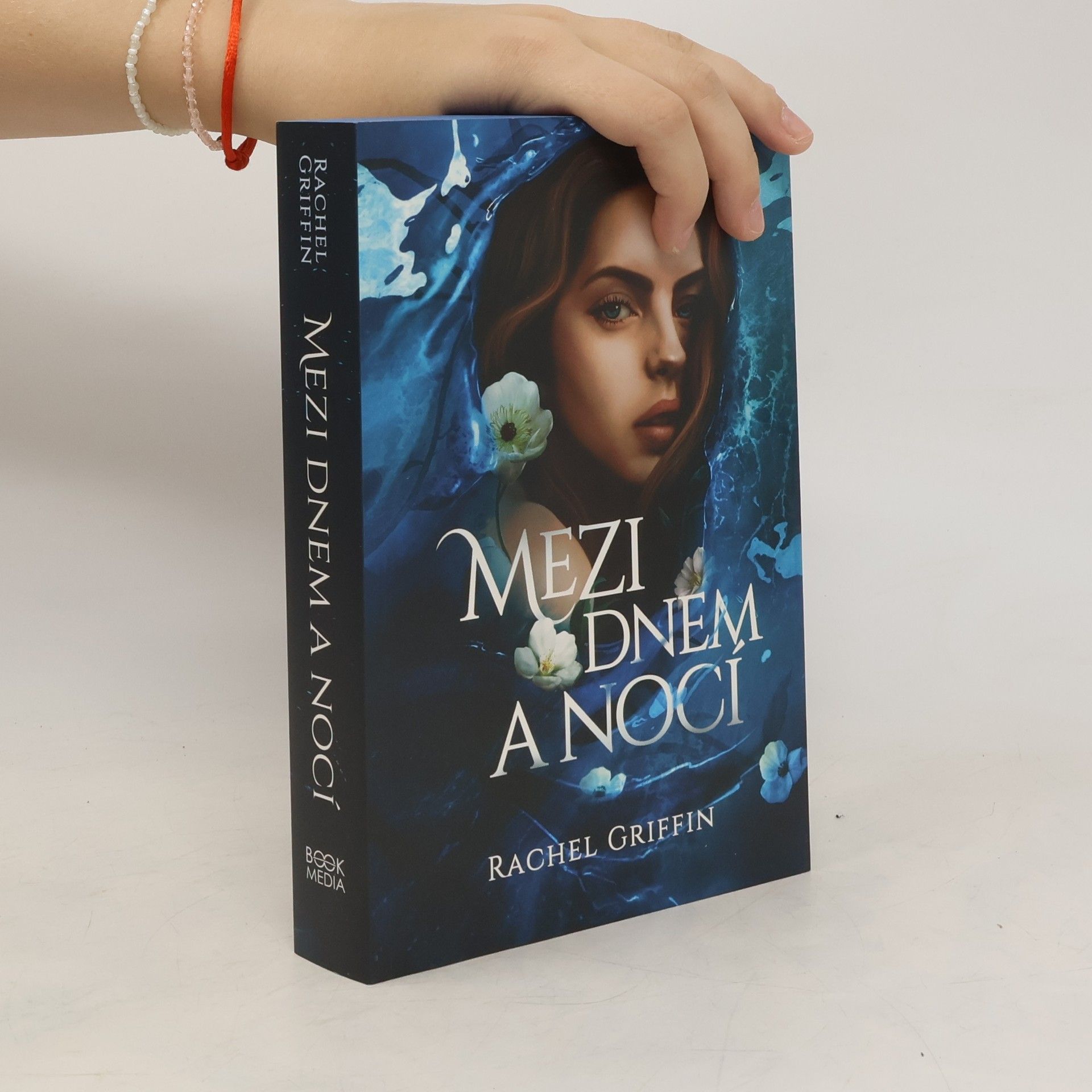 Rachel Griffin Mezi dnem a nocí