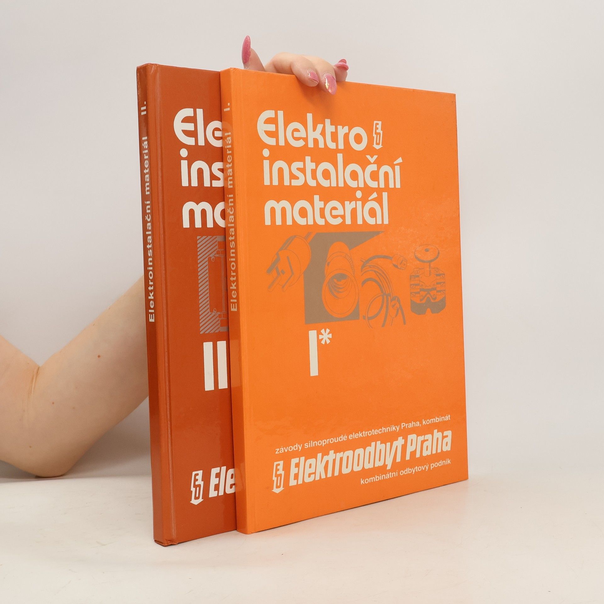 Roman Linhart Elektroinstalační materiál. I. a II. díl