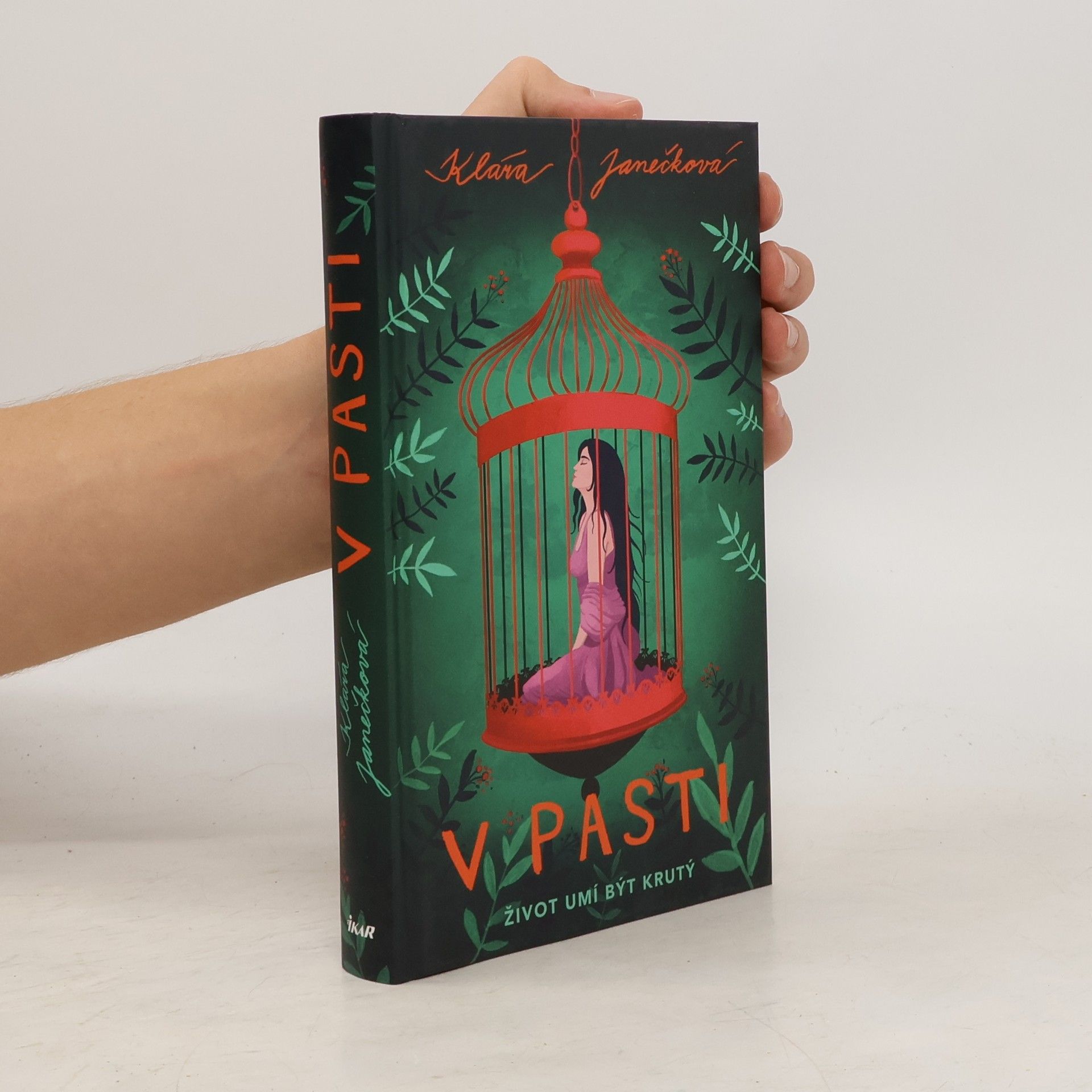 Klára Janečková V pasti