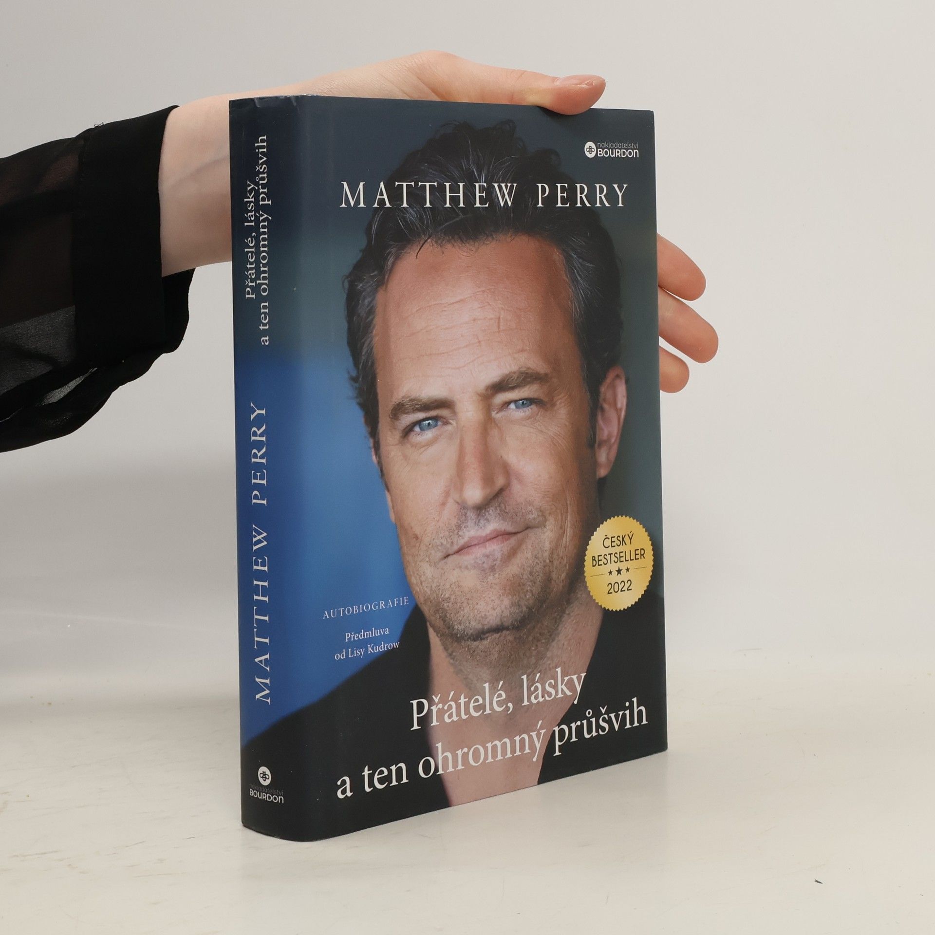 Matthew Perry Přátelé, lásky a ten ohromný průšvih