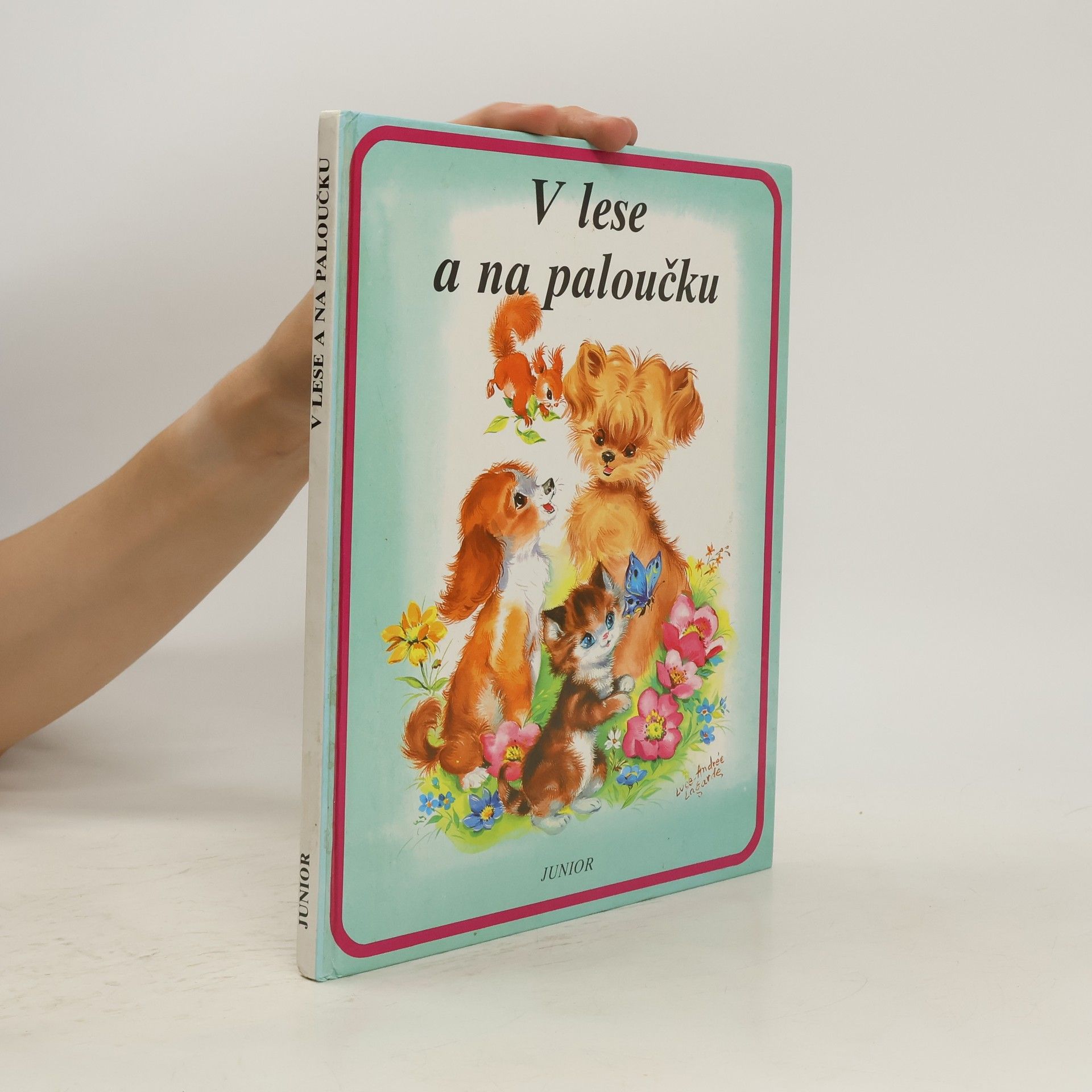 Luce Andrée Lagarde V lese a na paloučku