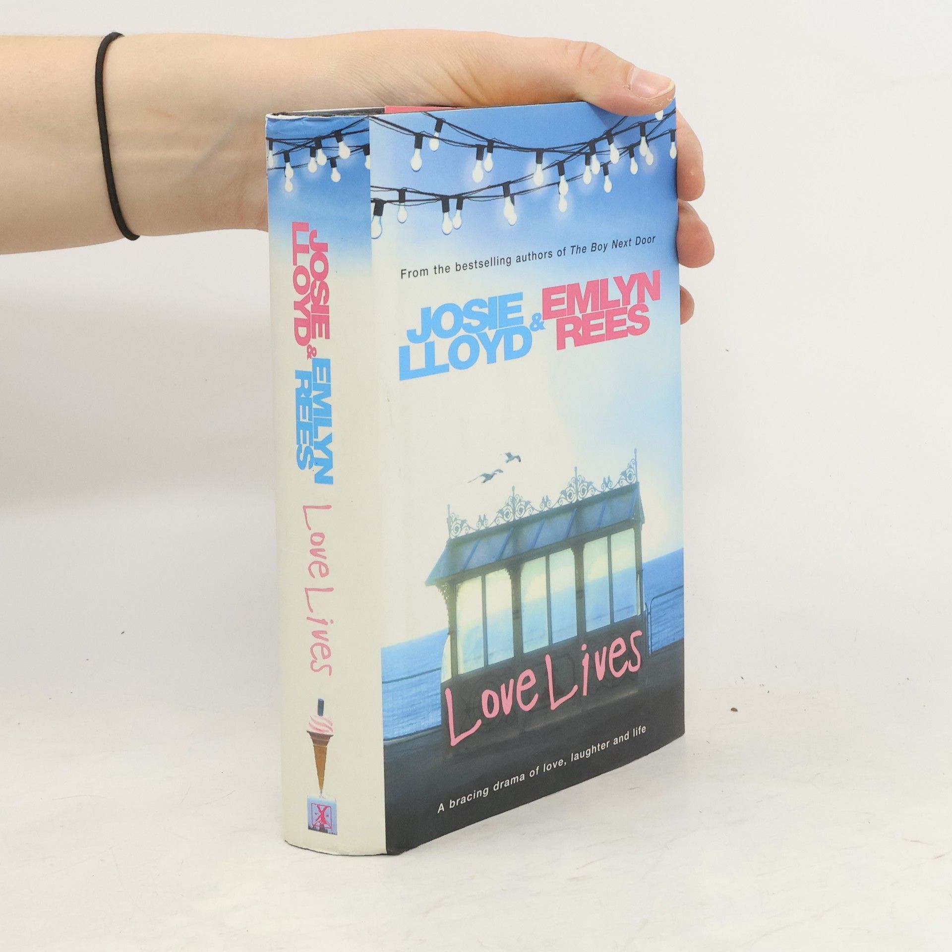 Josie Lloyd Love Lives