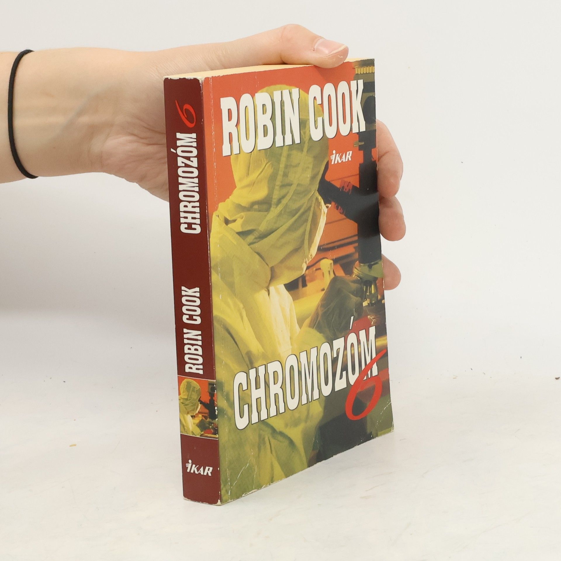 Robin Cook Chromozóm 6