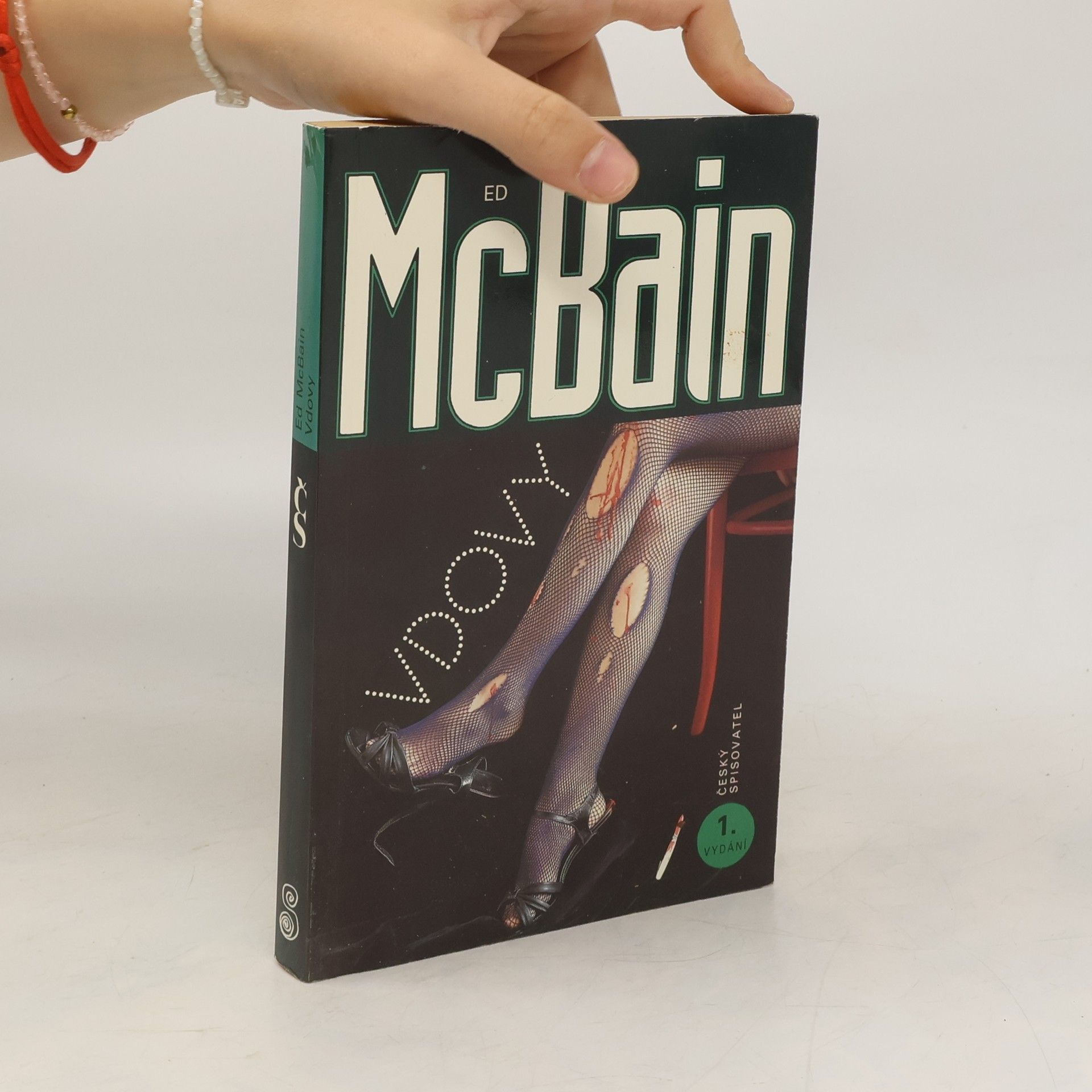 Ed McBain Vdovy : příběh z 87. policejního revíru