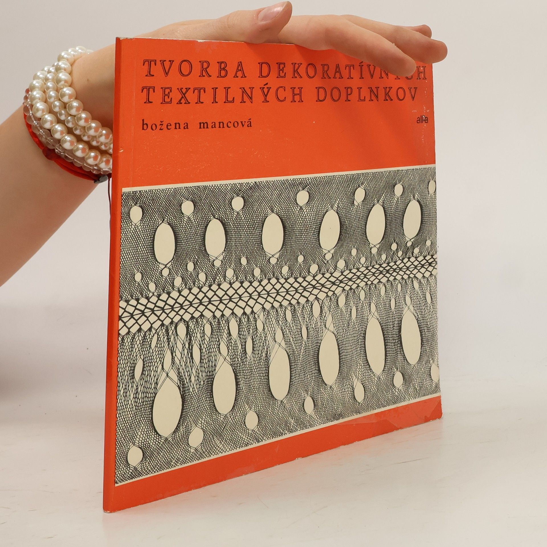 Mancová Božena Tvorba dekoratívnych textilných doplnkov