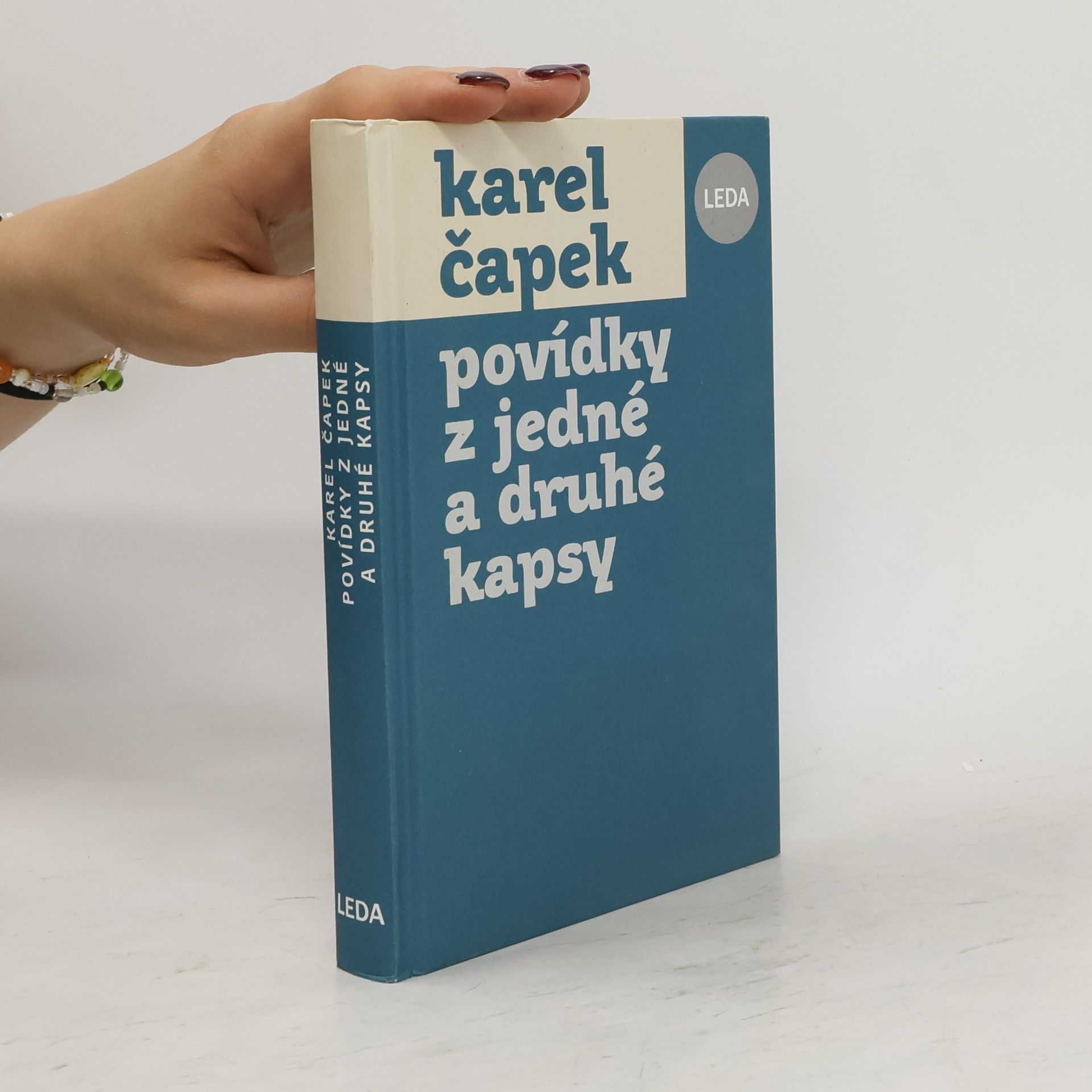 Karel Čapek Povídky z jedné a druhé kapsy