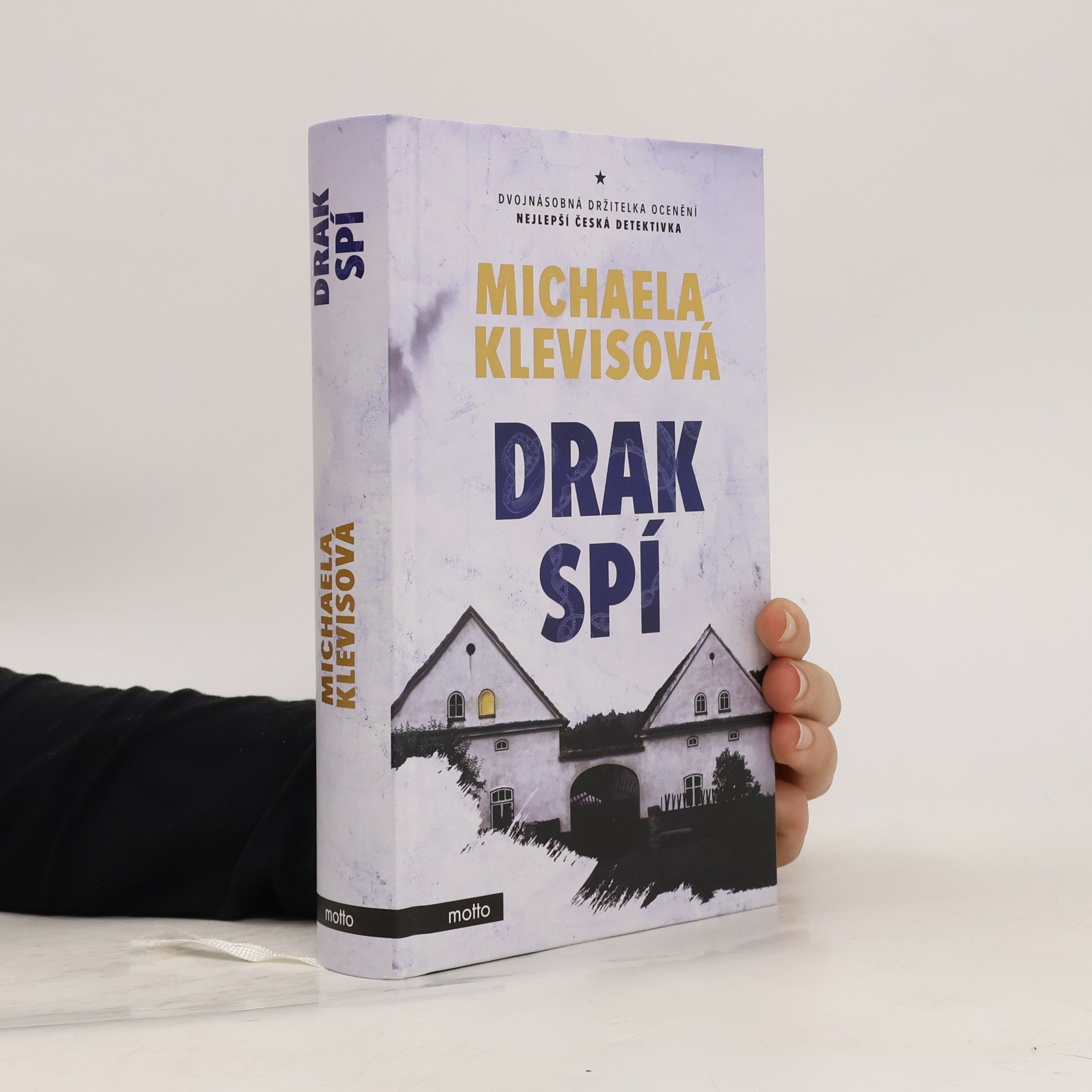 Michaela Klevisová Drak spí