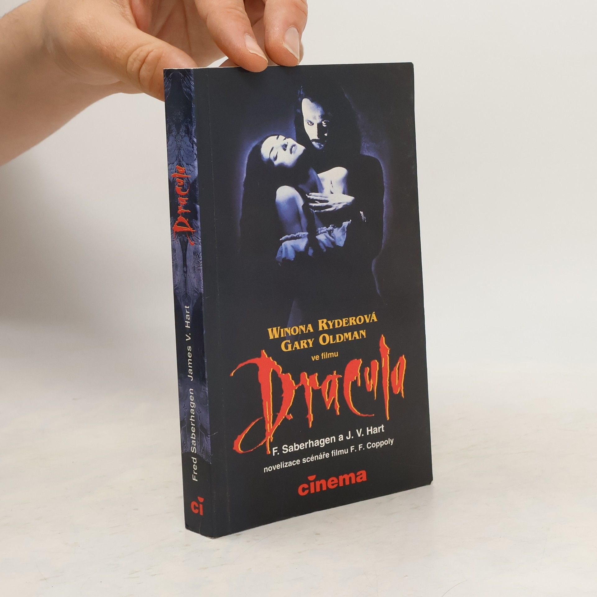Fred Saberhagen Dracula: Novelizace scénáře filmu F. F. Coppoly