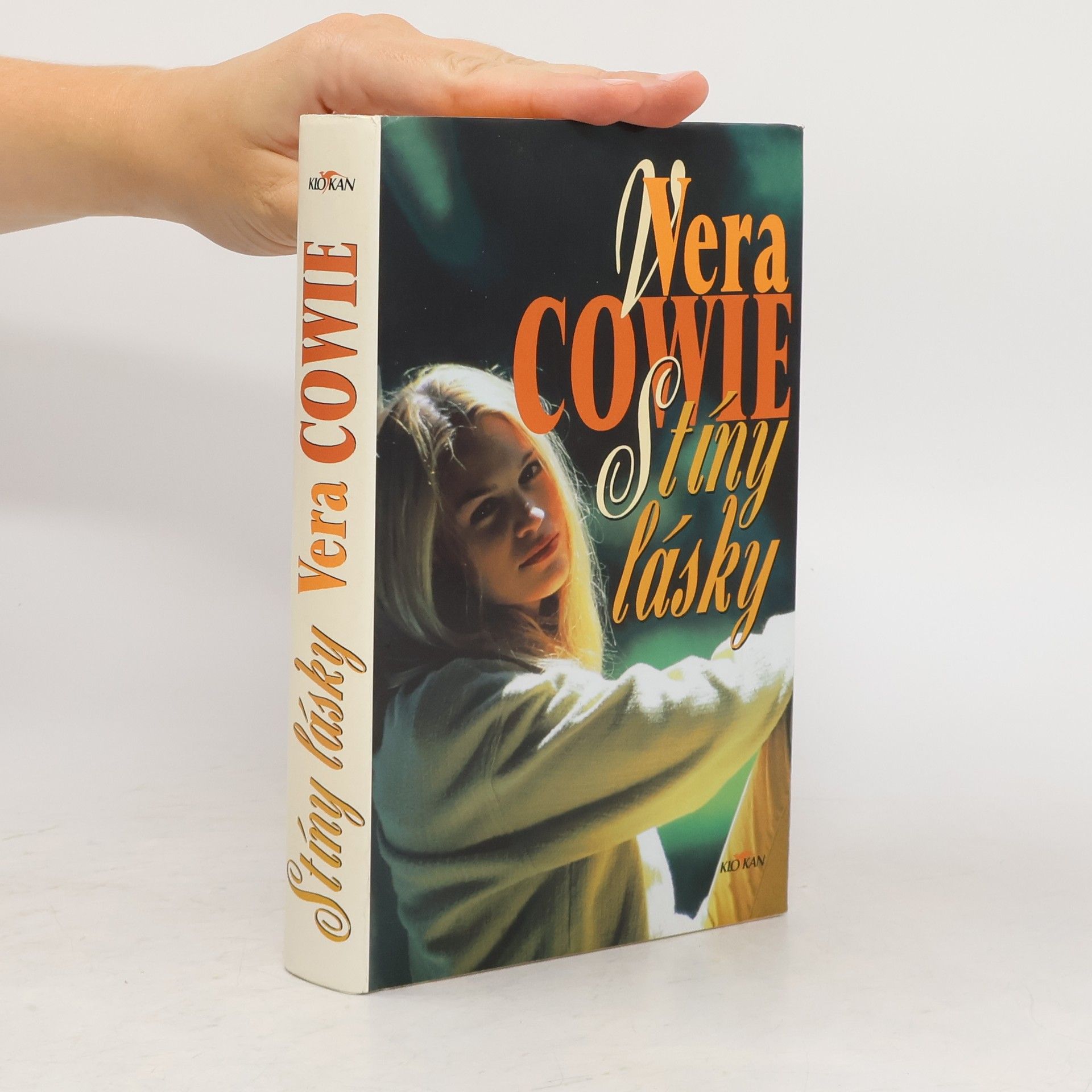 Vera Cowie Stíny lásky