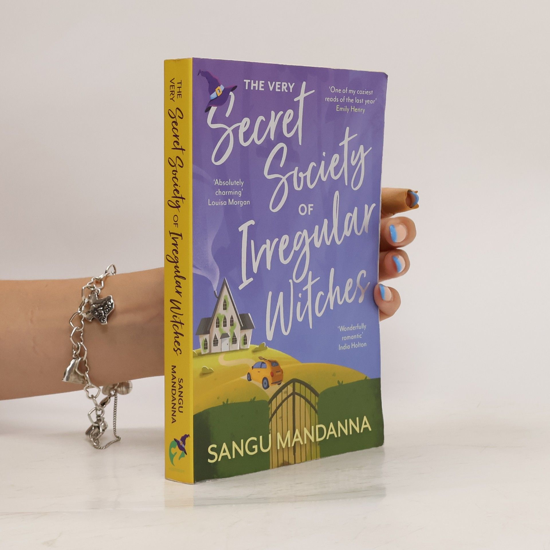 Sangu Mandanna The Very Secret Society of Irregular Witches