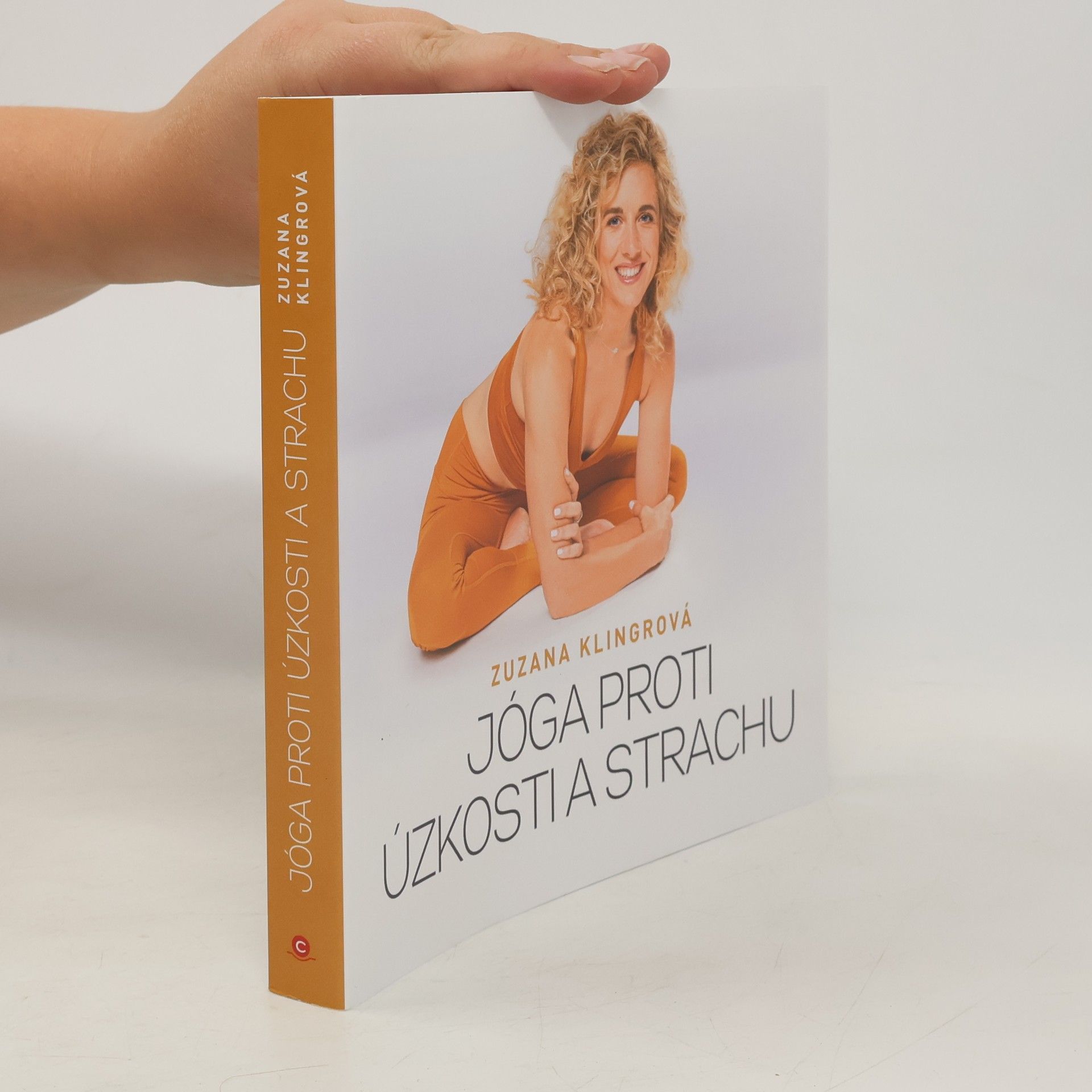 Zuzka Klingrová Jóga proti úzkosti a strachu