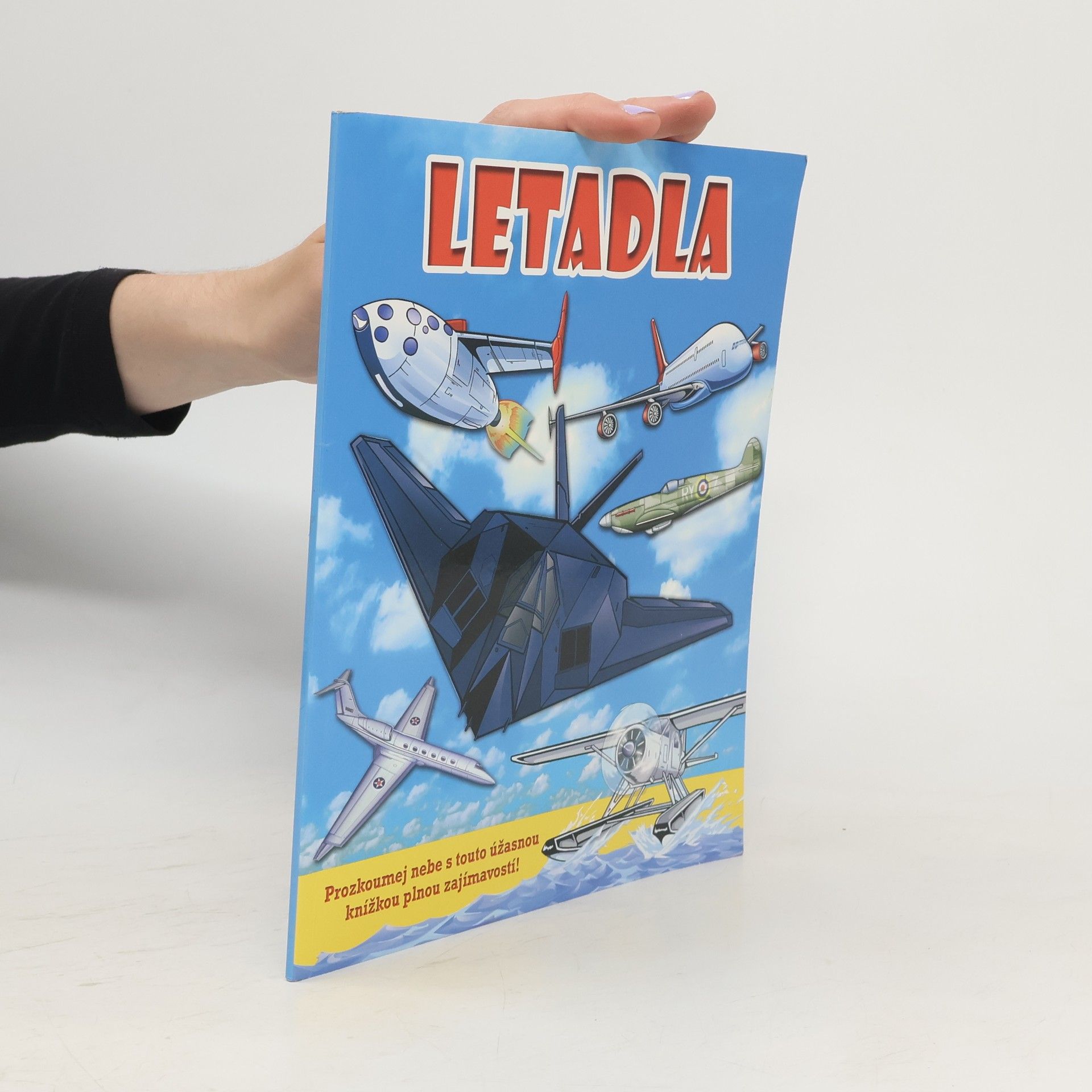 kolektiv Letadla: Prozkoumej nebe s touto úžasnou knížkou plnou zajímavostí