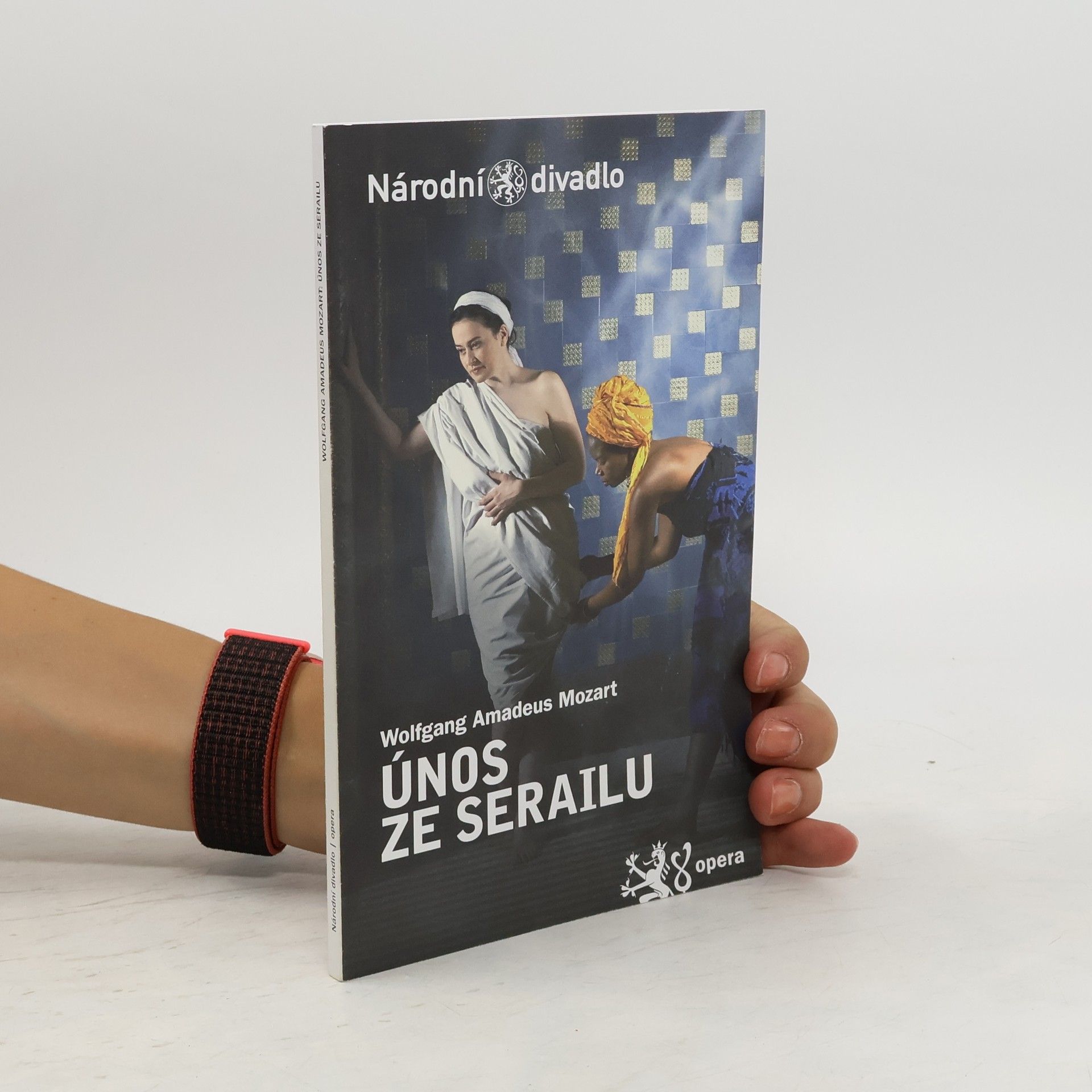 Collectif d'auteurs Únos ze Serailu