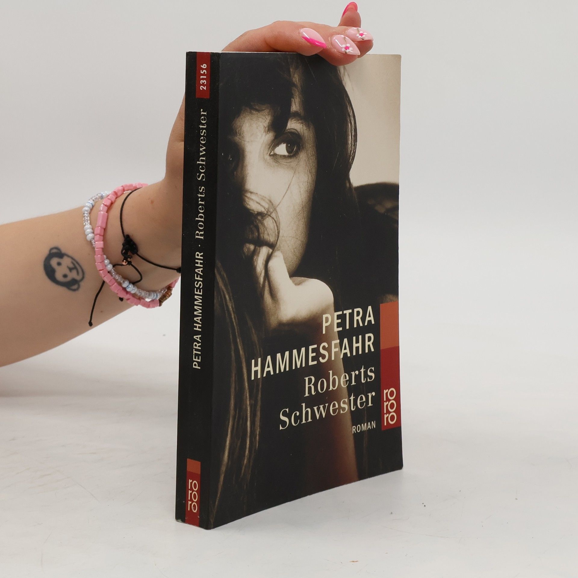 Petra Hammesfahr Roberts Schwester.