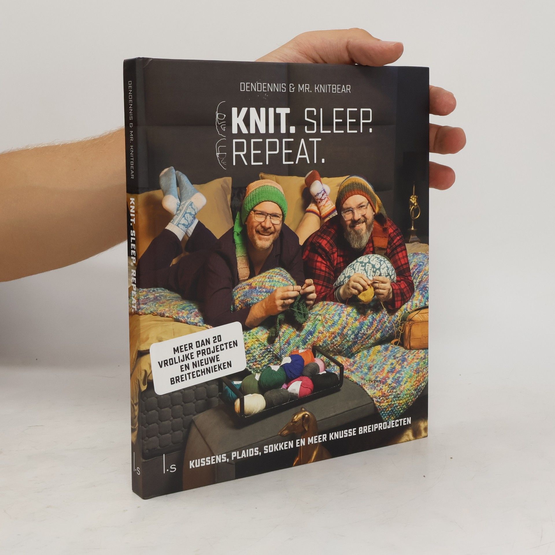 Dennis van den Brink Knit. Sleep. Repeat