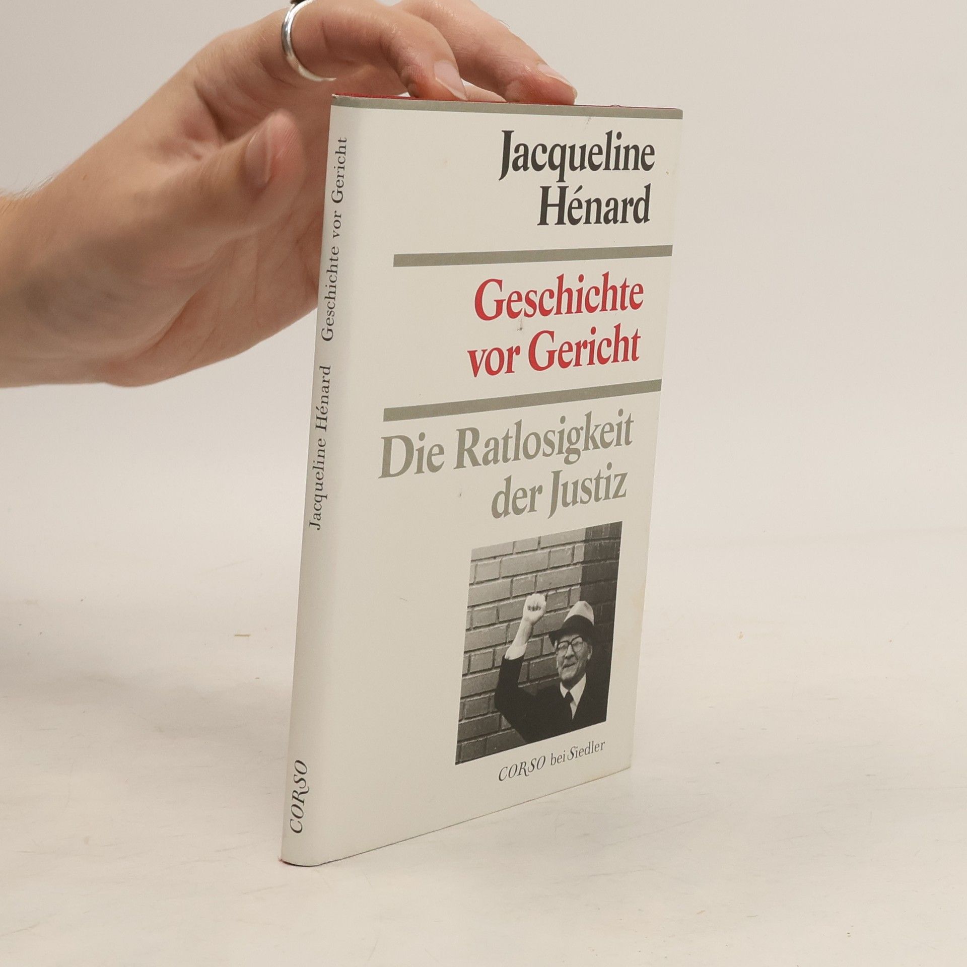 Jacqueline He nard Geschichte vor Gericht