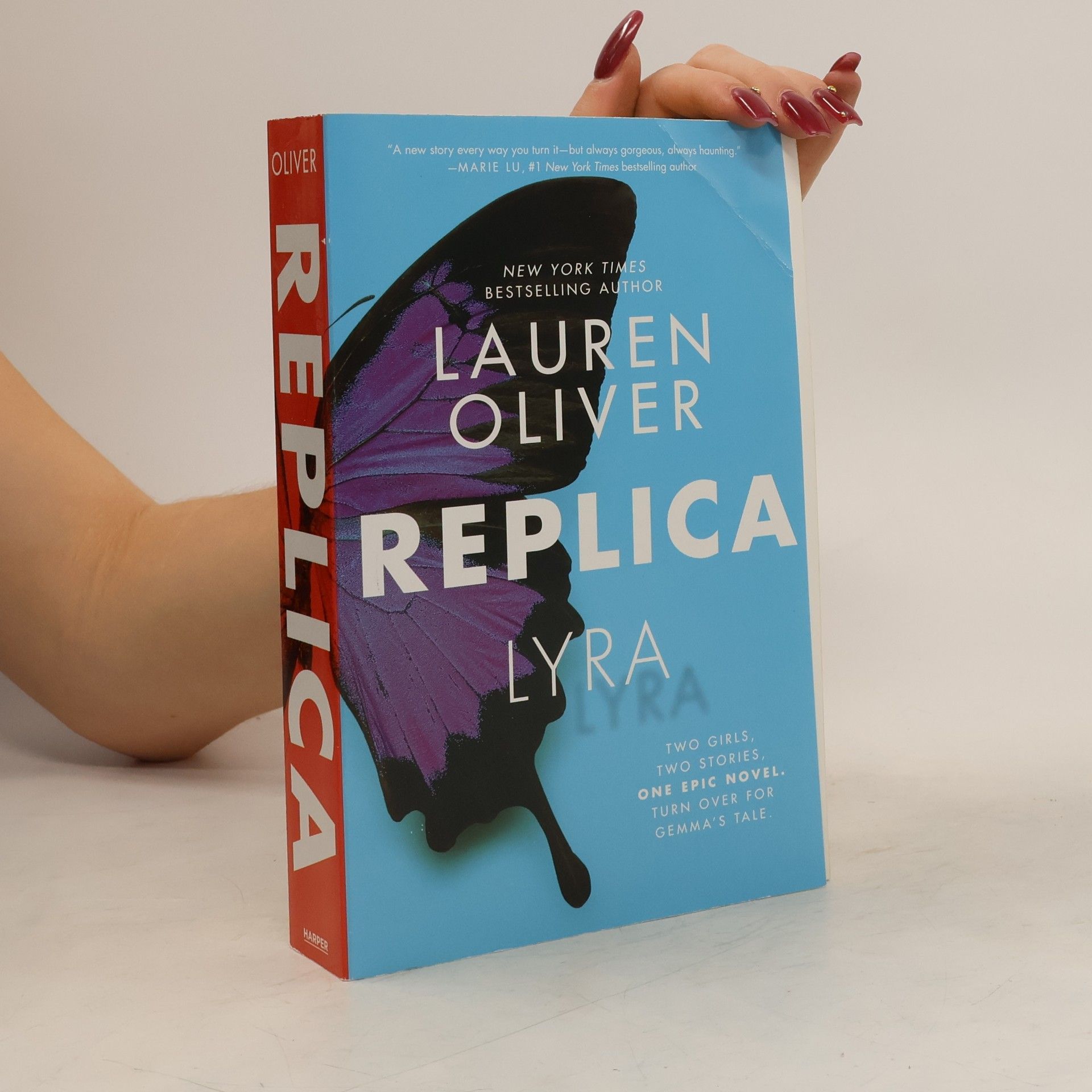 Lauren Oliver Replica, 2 Vols.