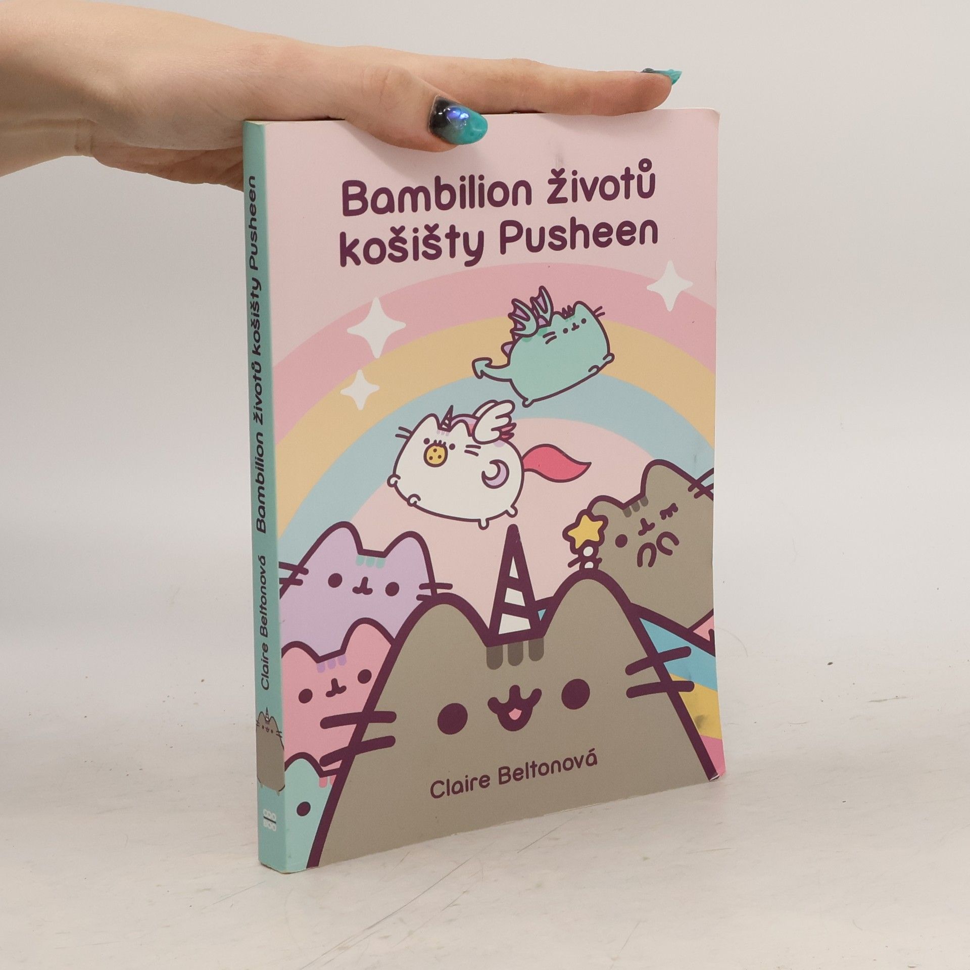 Claire Belton Bambilion životů košišty Pusheen