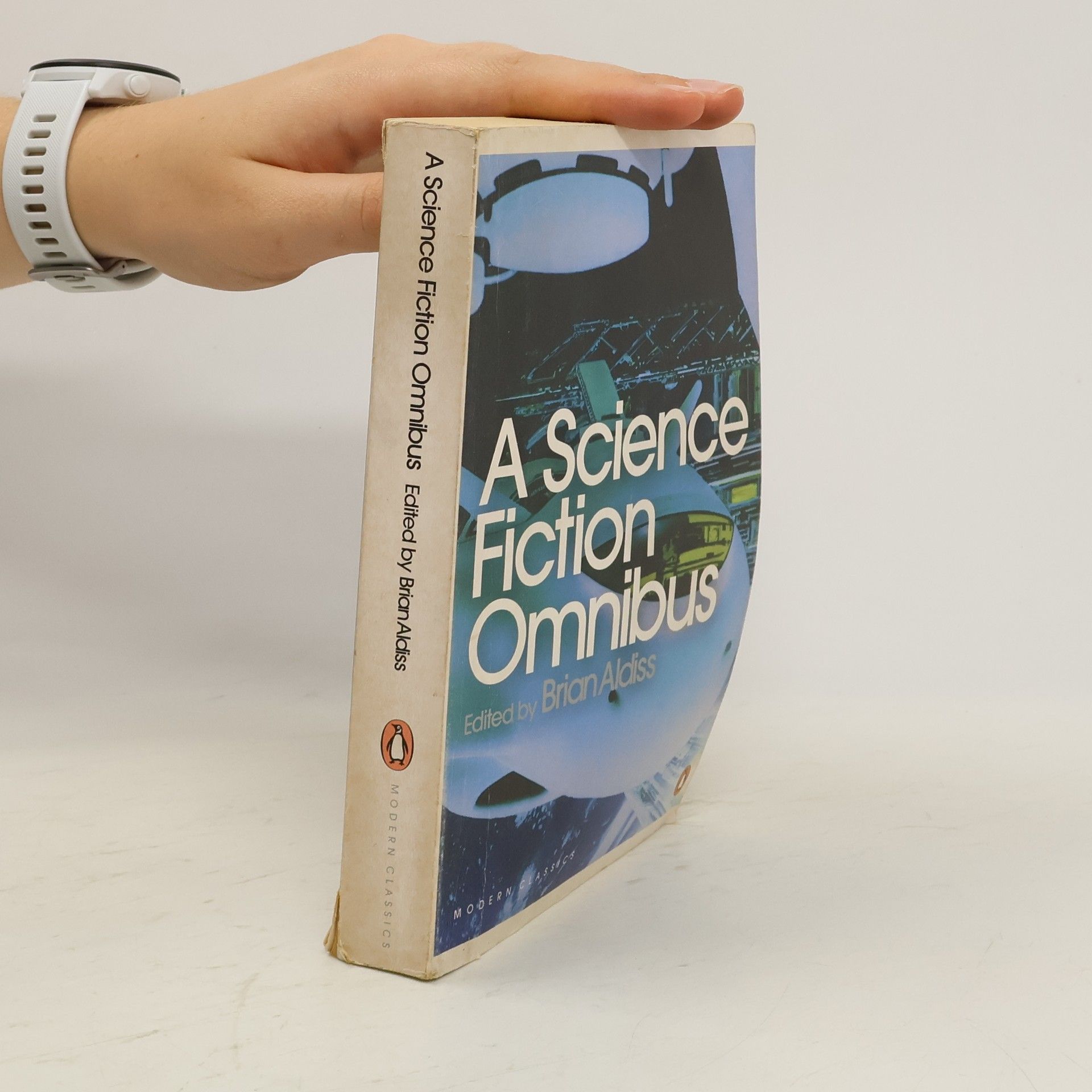 Brian Aldiss A Science Fiction Omnibus