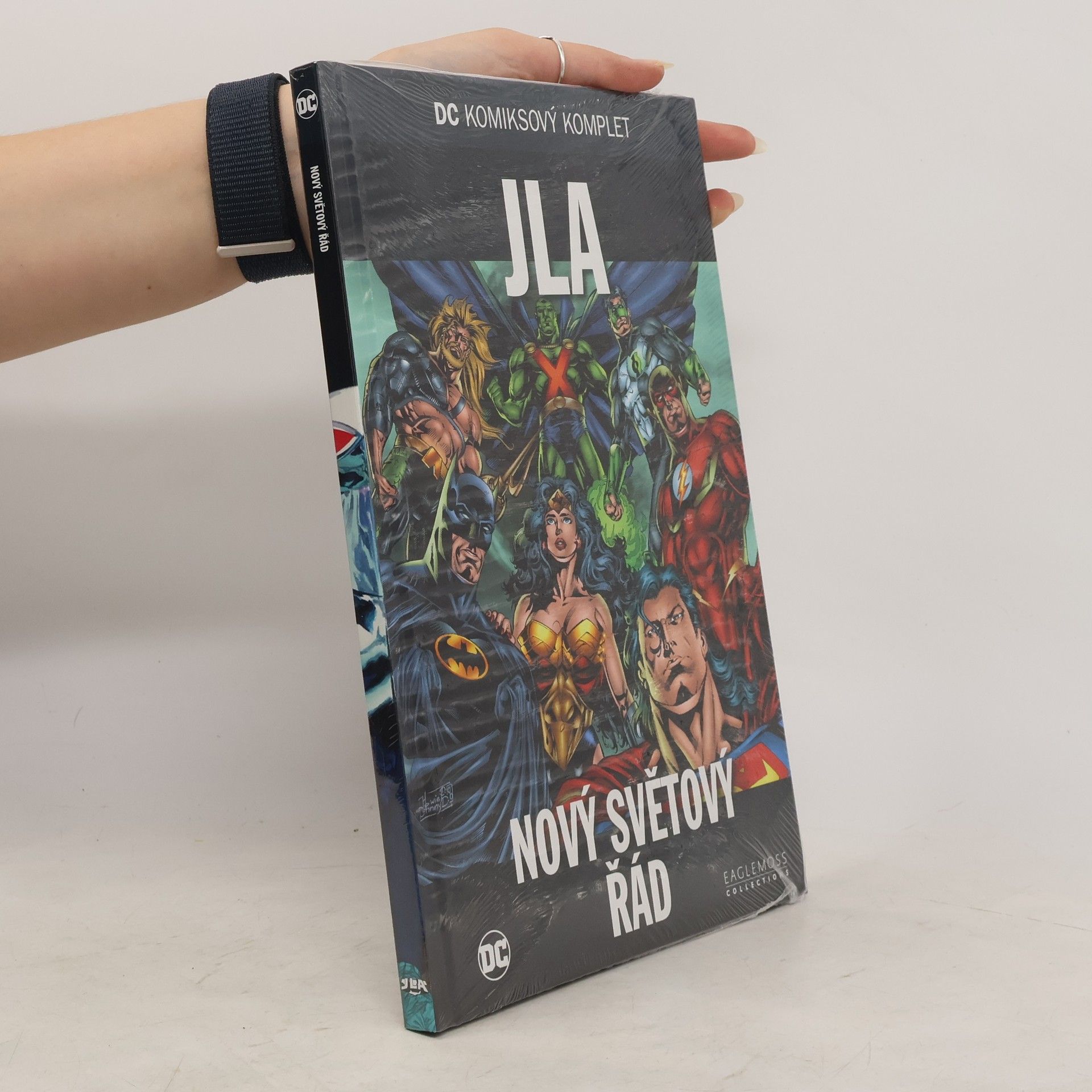 Grant Morrison JLA. Nový světový řád