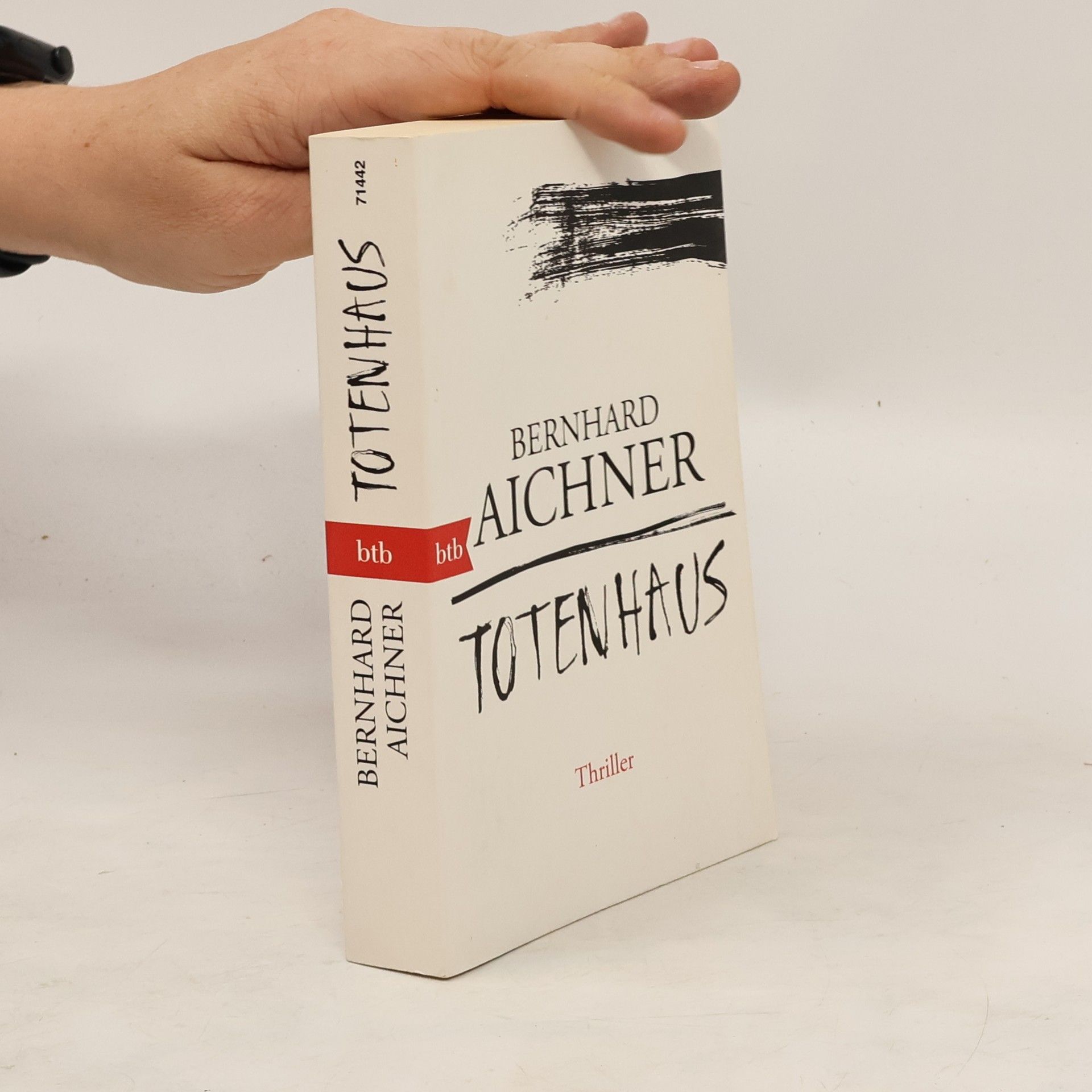 Bernhard Aichner Totenhaus