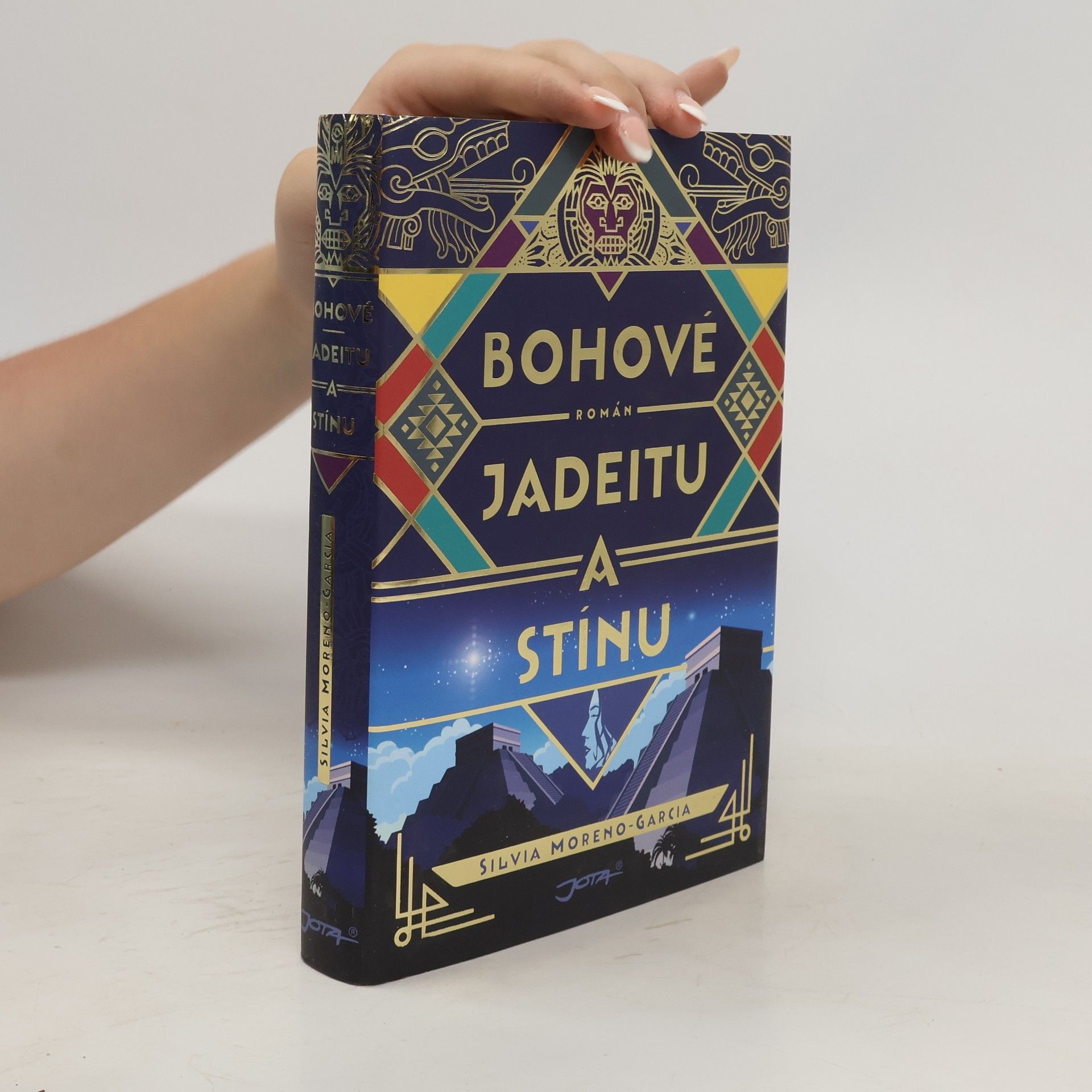 Silvia Moreno-Garcia Bohové jadeitu a stínu