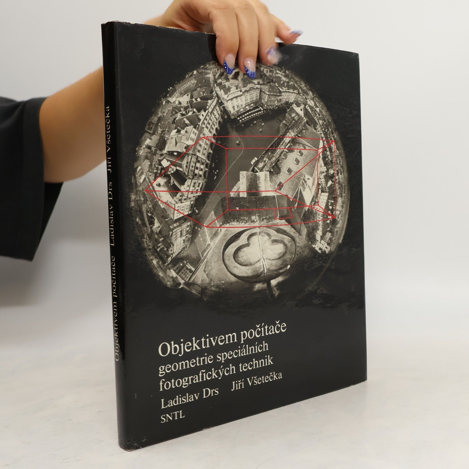 Objektivem počítače geometrie speciálních fotografických technik