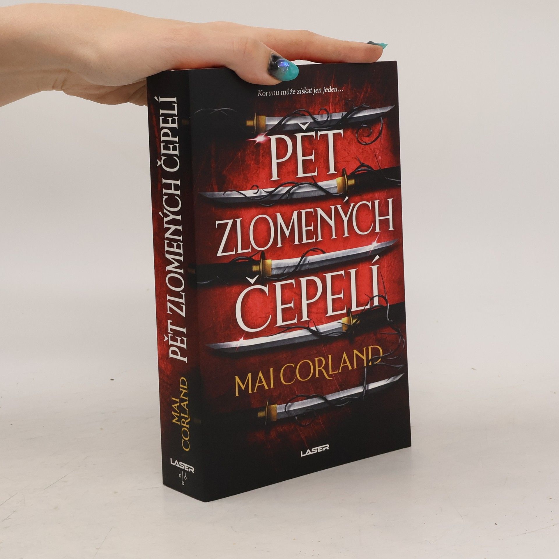 Mai Corland Pět zlomených čepelí