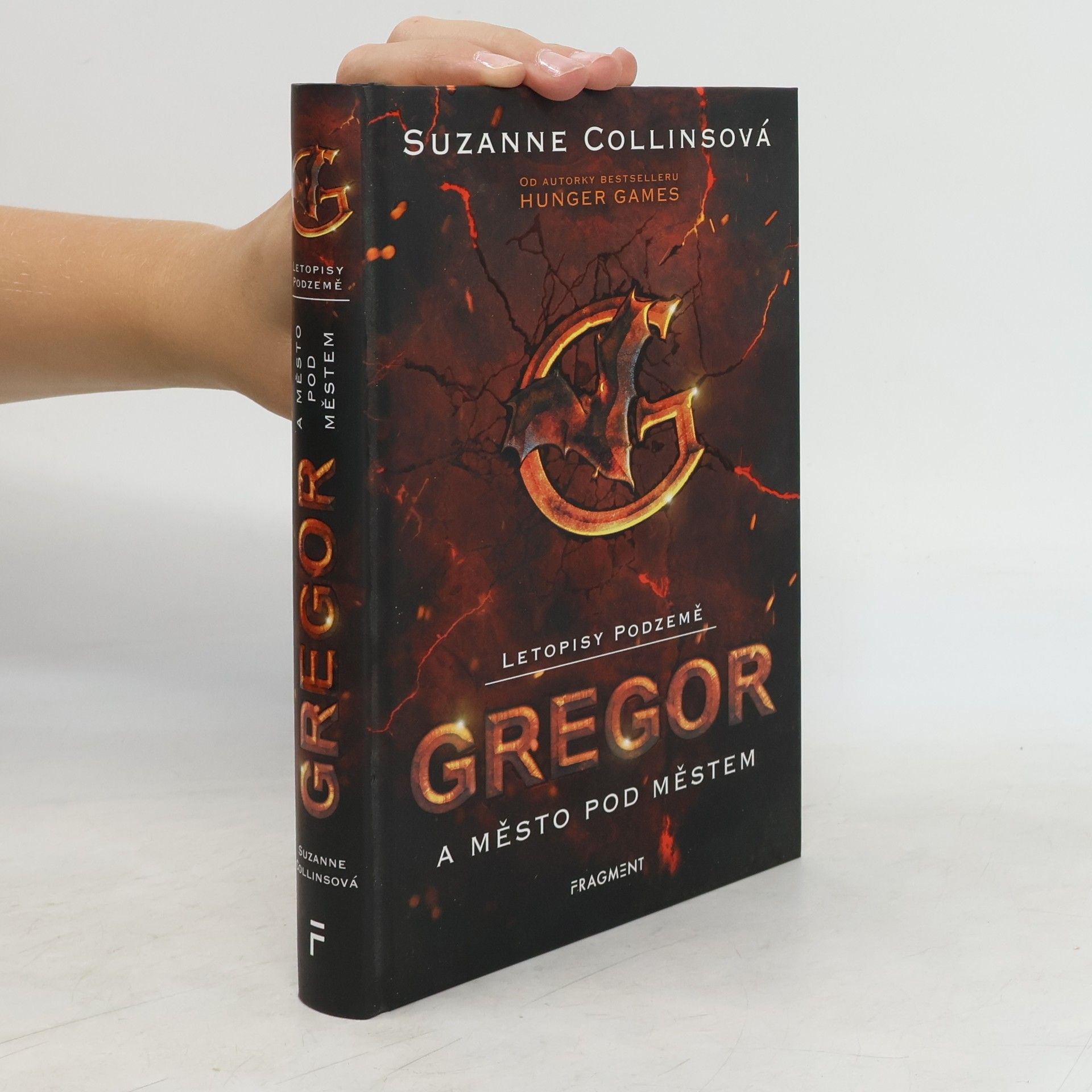 Suzanne Collins Letopisy Podzemě. Gregor a město pod městem