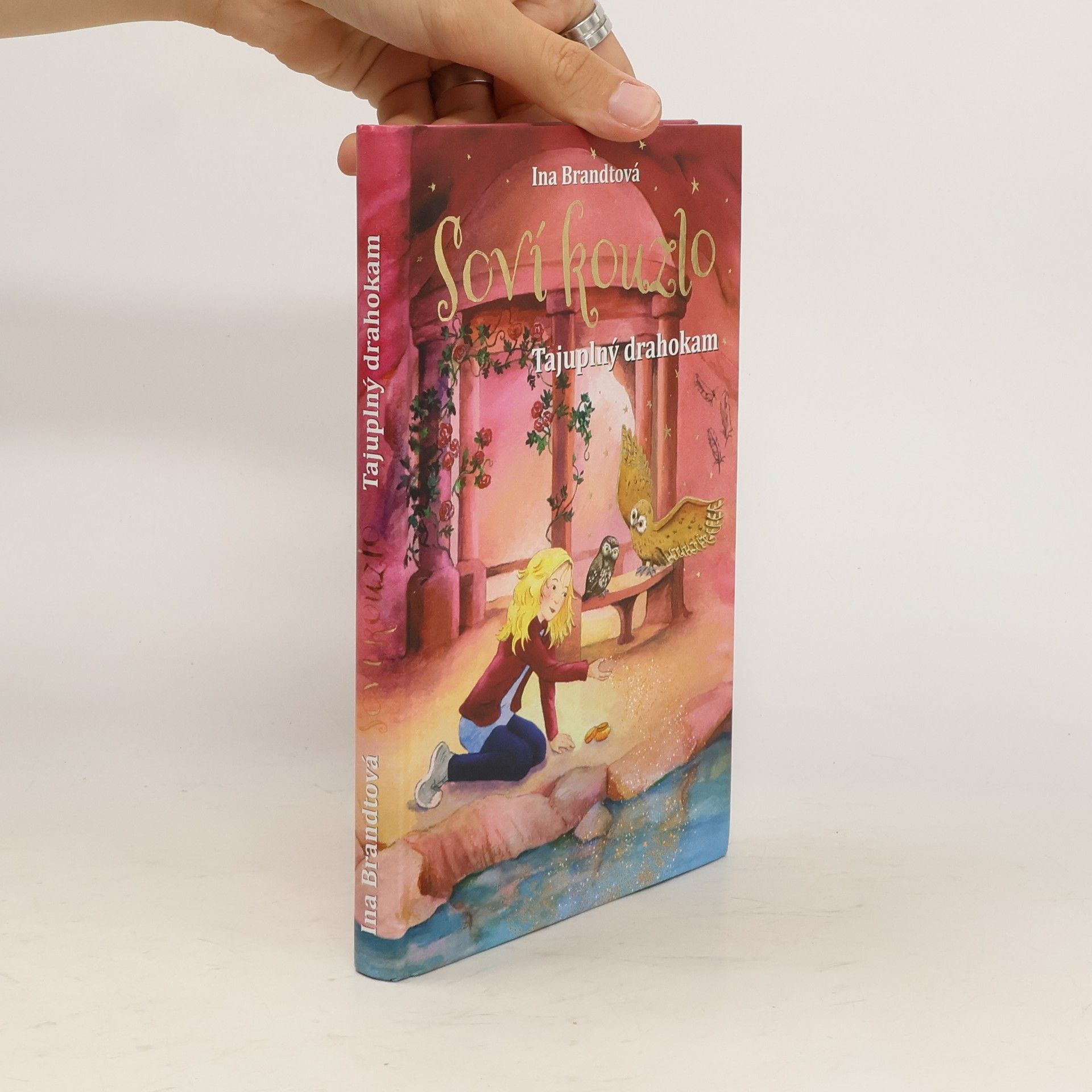 Soví kouzlo. Tajuplný drahokam