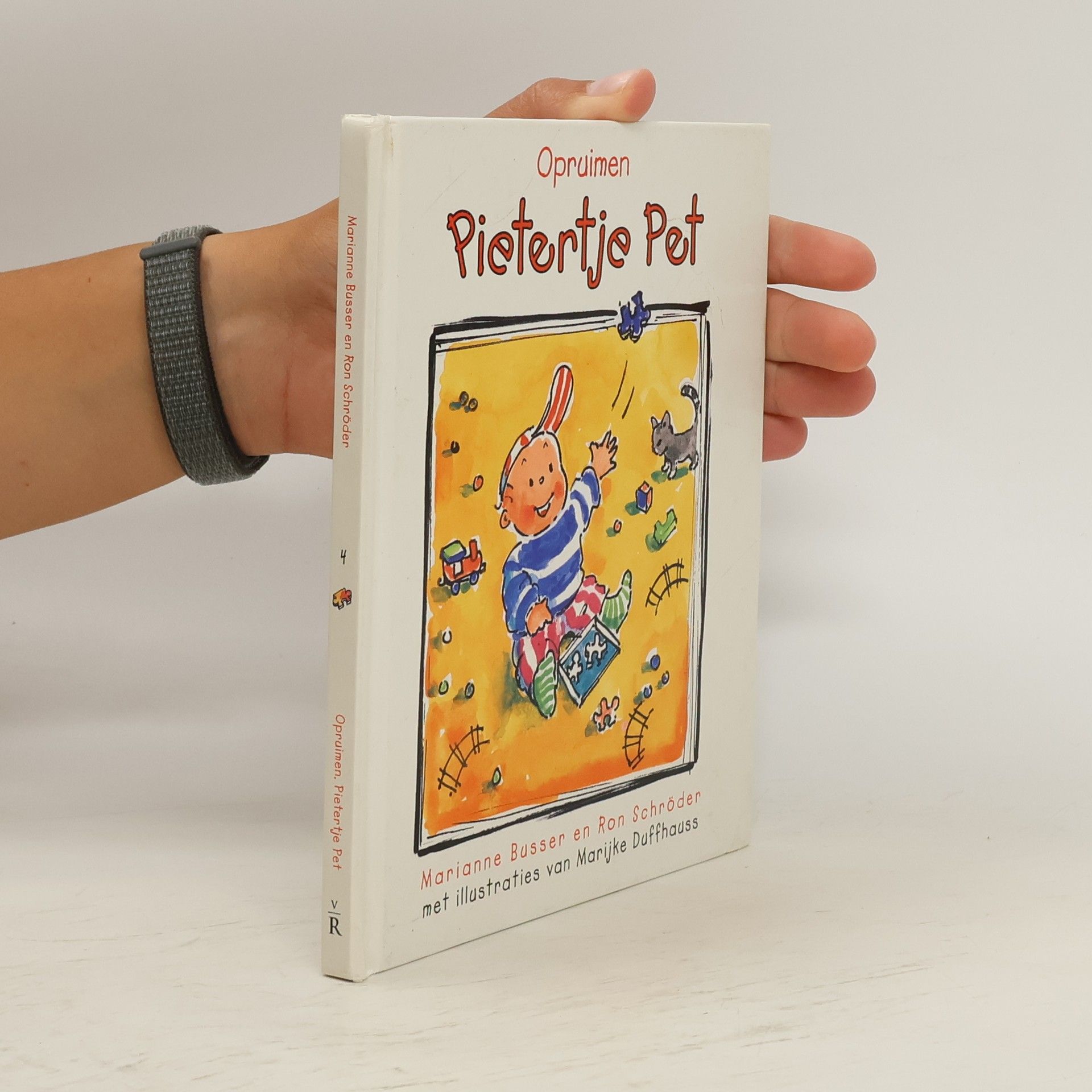 Marianne Busser Opruimen, Pietertje Pet