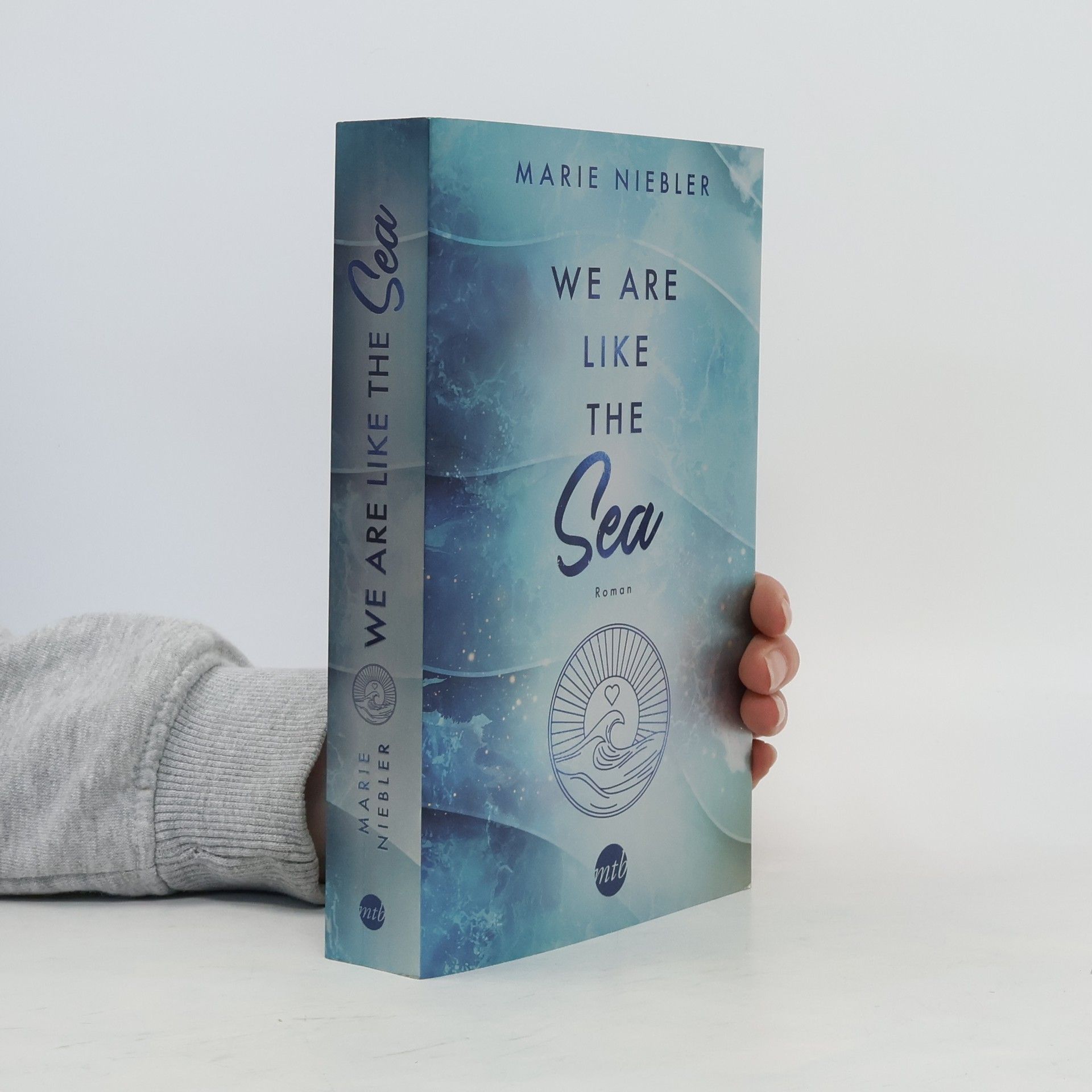 Marie Niebler We Are Like the Sea